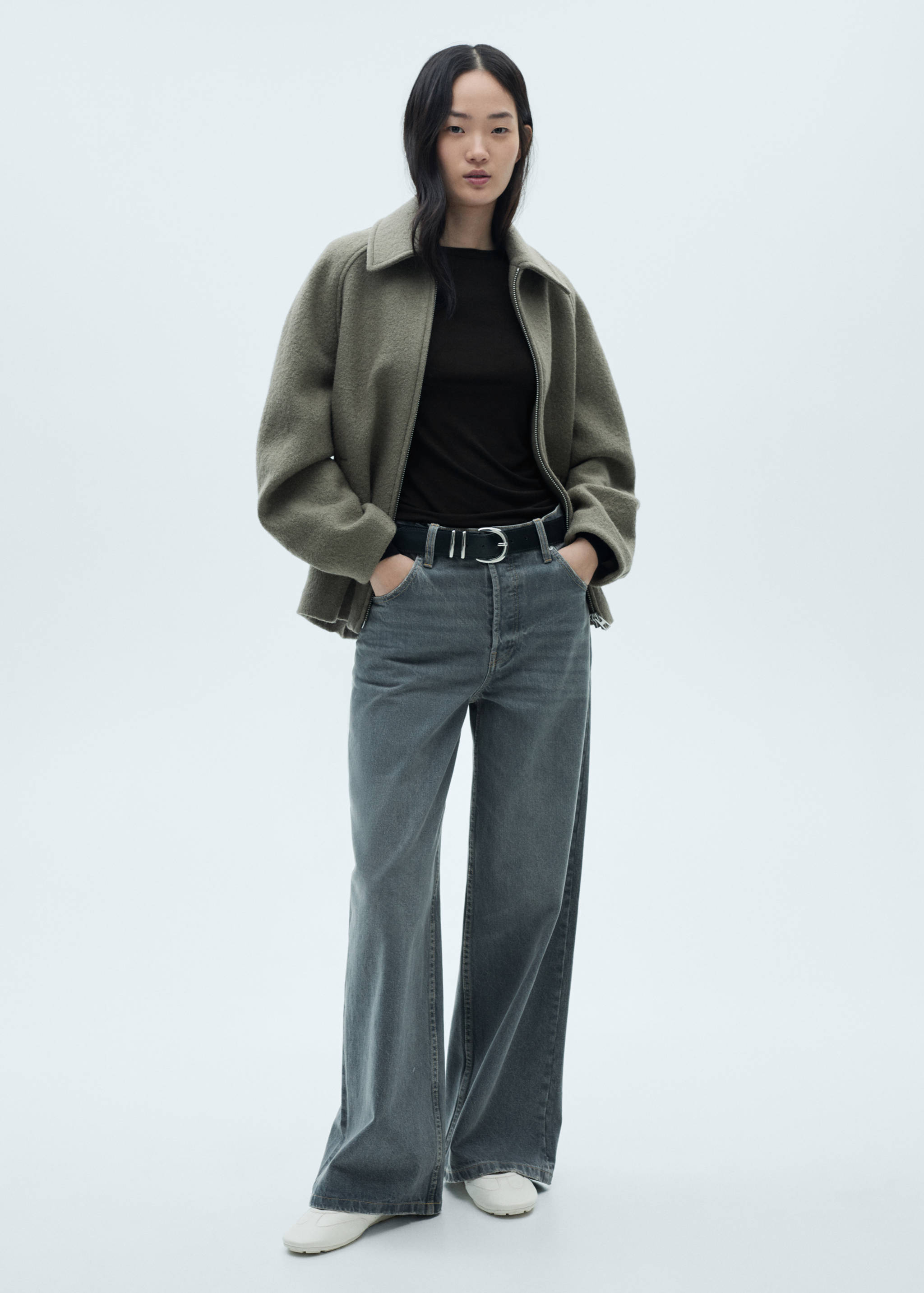 Round-neck long-sleeved t-shirt - General plane