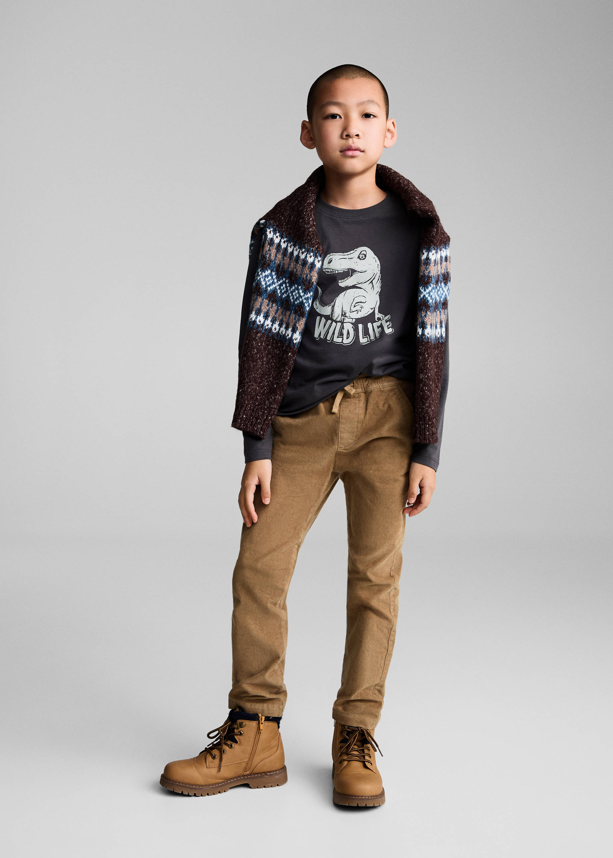 تي شيرت مطبوع بأكمام طويلة - رؤية عامة