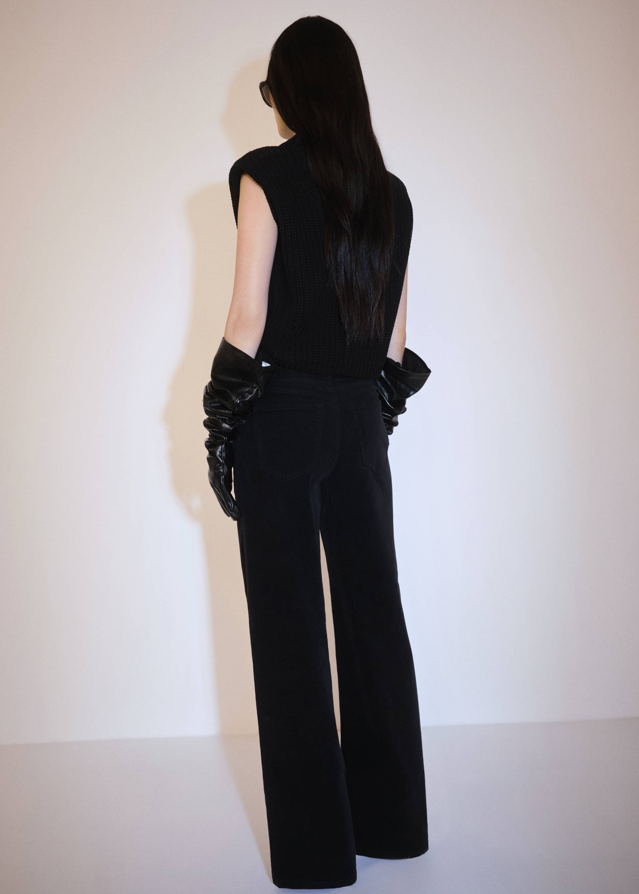 Wide leg corduroy jeans - Reverse of the article