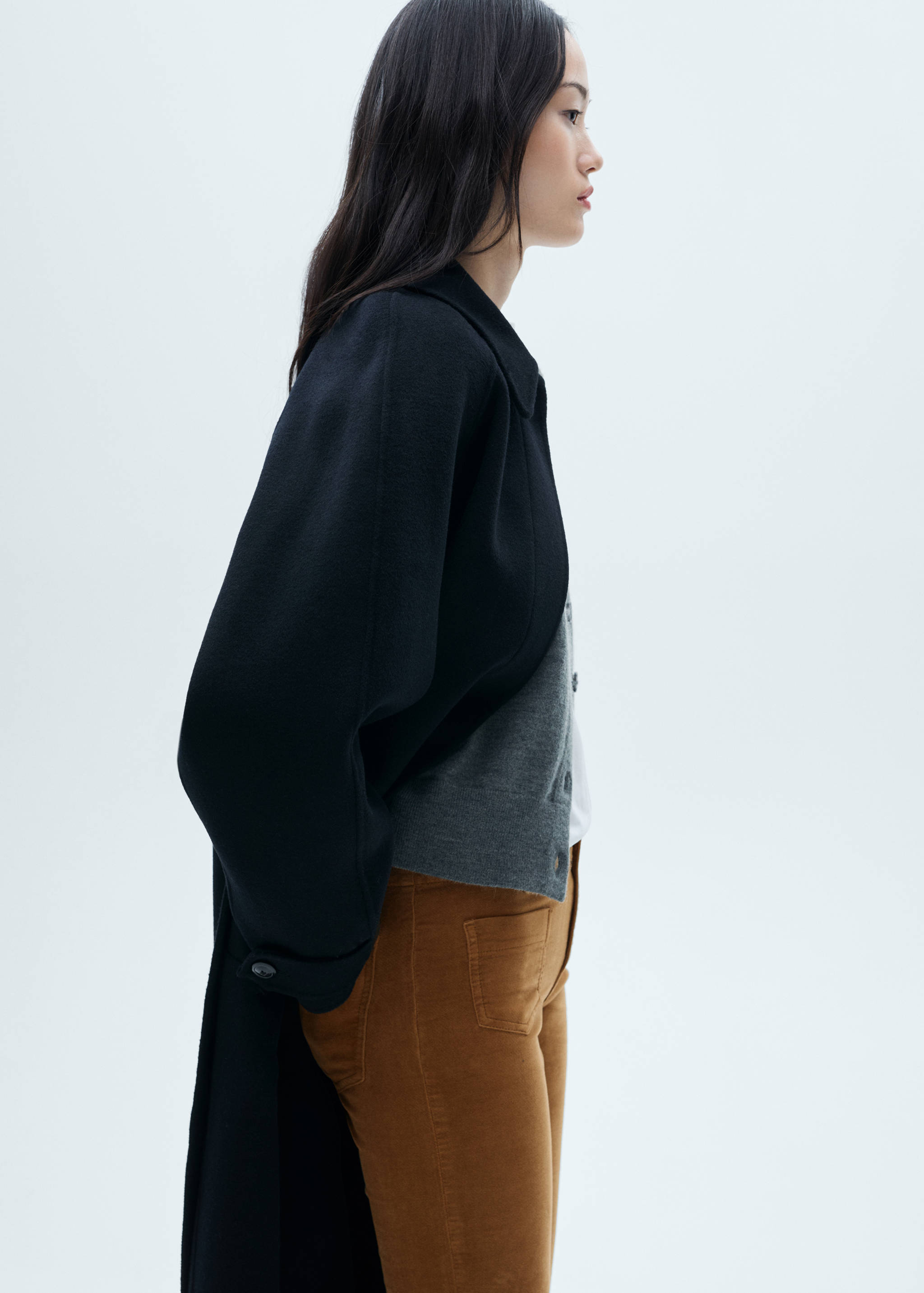 Flared corduroy jeans with pockets - Details of the article 1