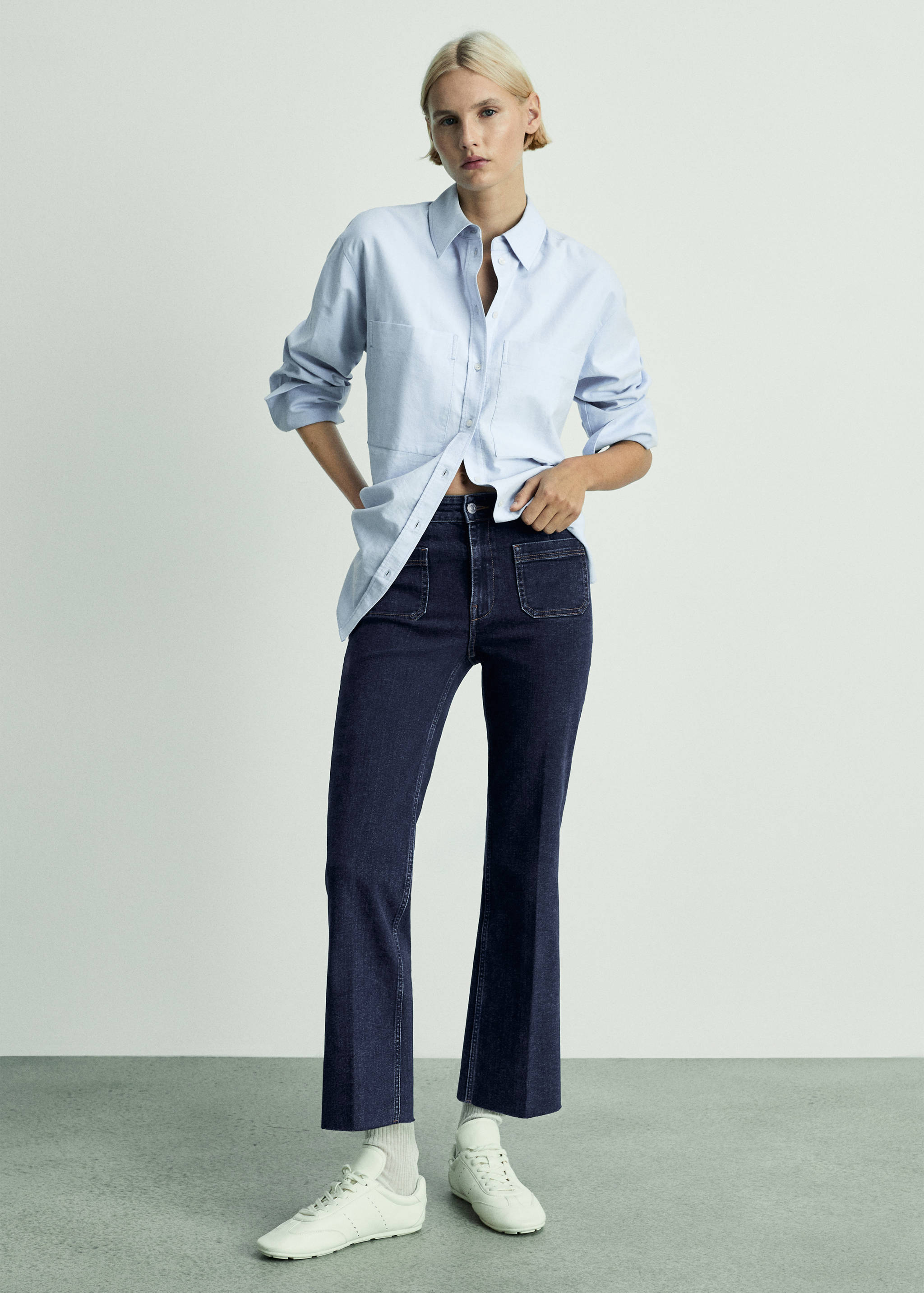 Flared cropped jeans with pockets - General plane