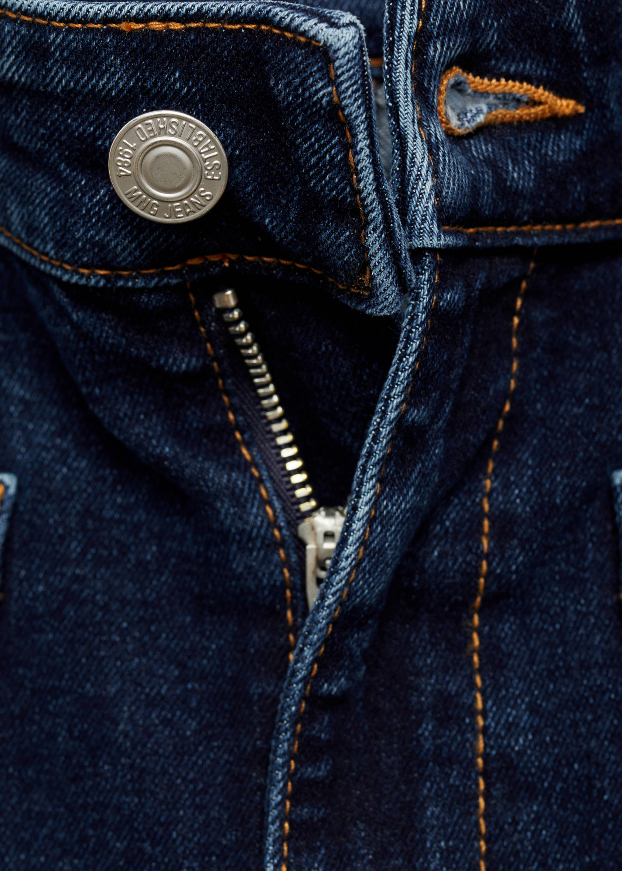 Flared cropped jeans with pockets - Details of the article 0
