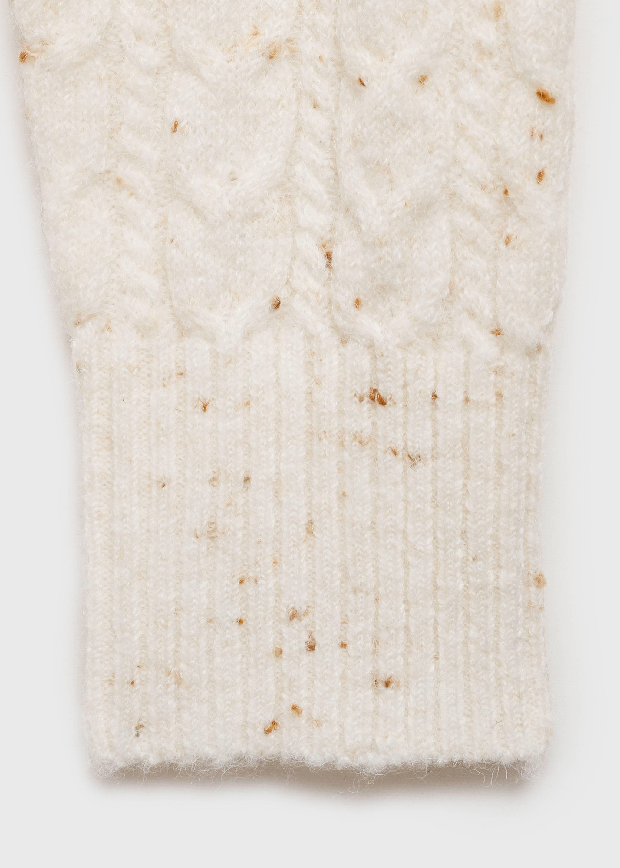 Pull-over torsades col roulé - Détail de l'article 0