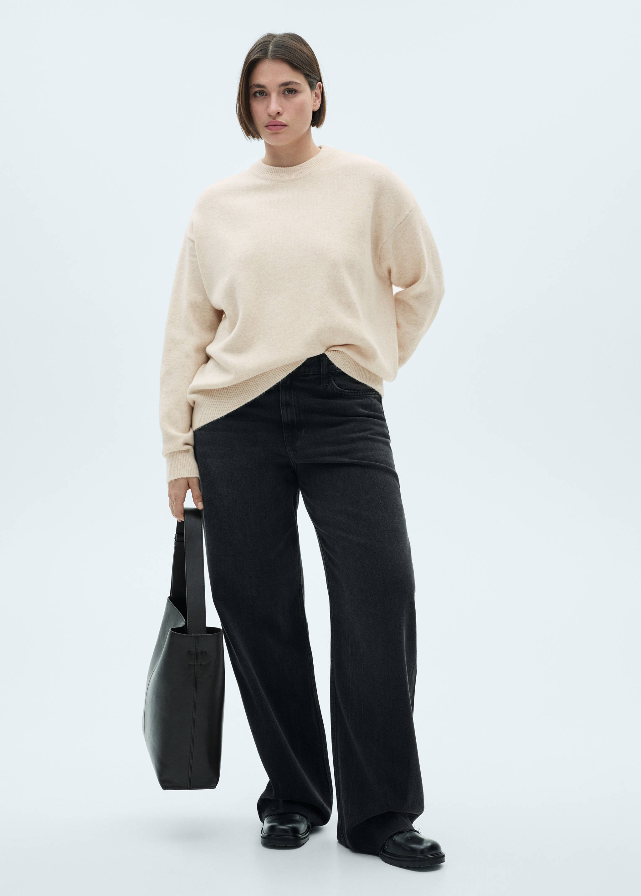 Round-neck knitted sweater - Details of the article 3