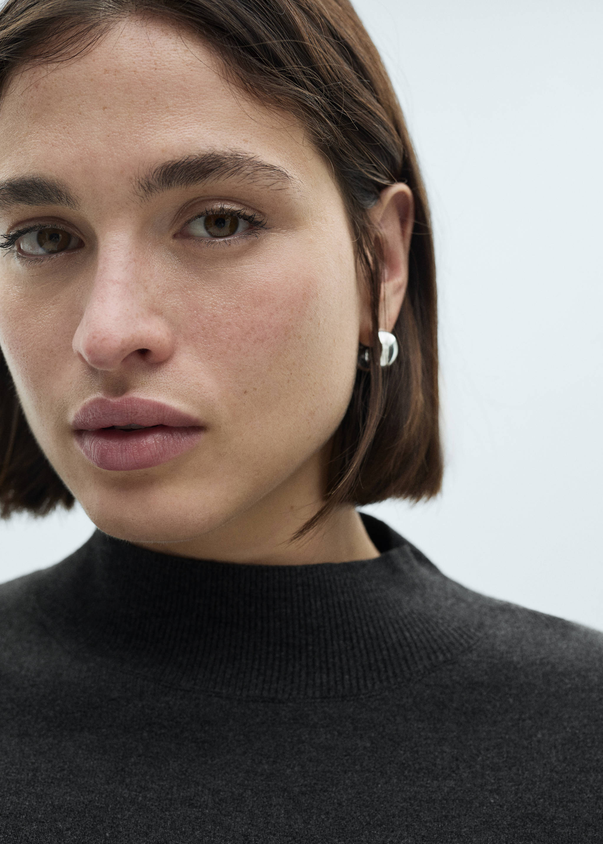 Knitted sweater with perkins neck - Details of the article 4