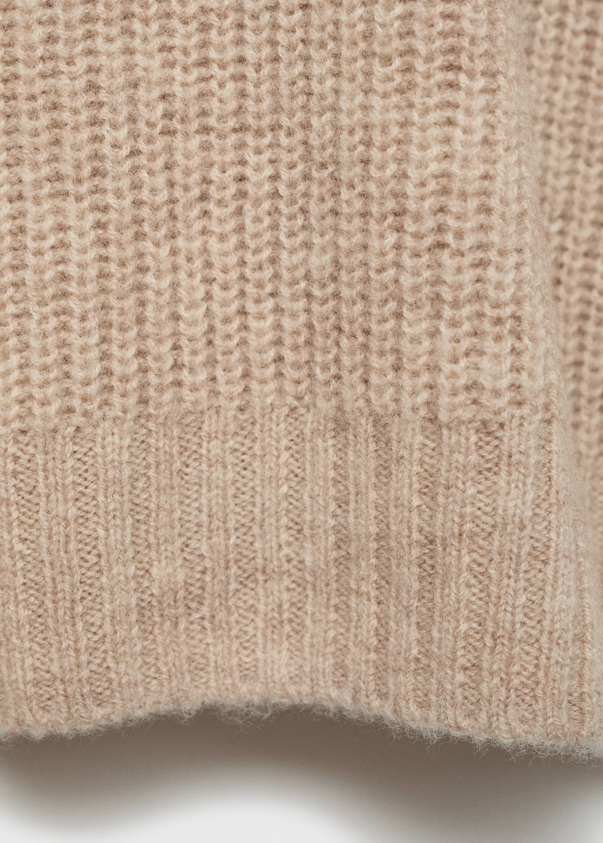 Short-sleeved wool sweater - Details of the article 0