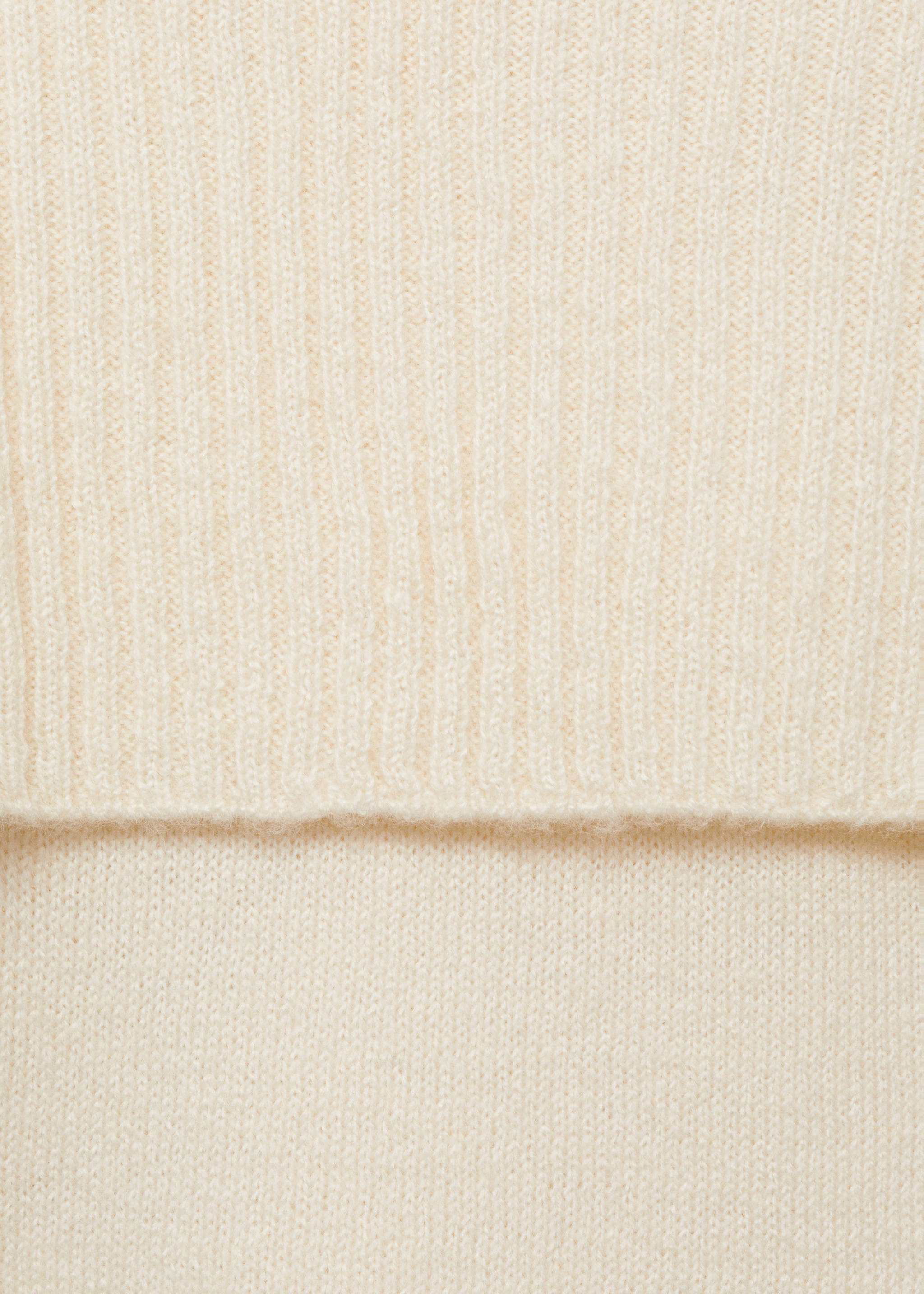 Combined high collar sweater - Details of the article 0