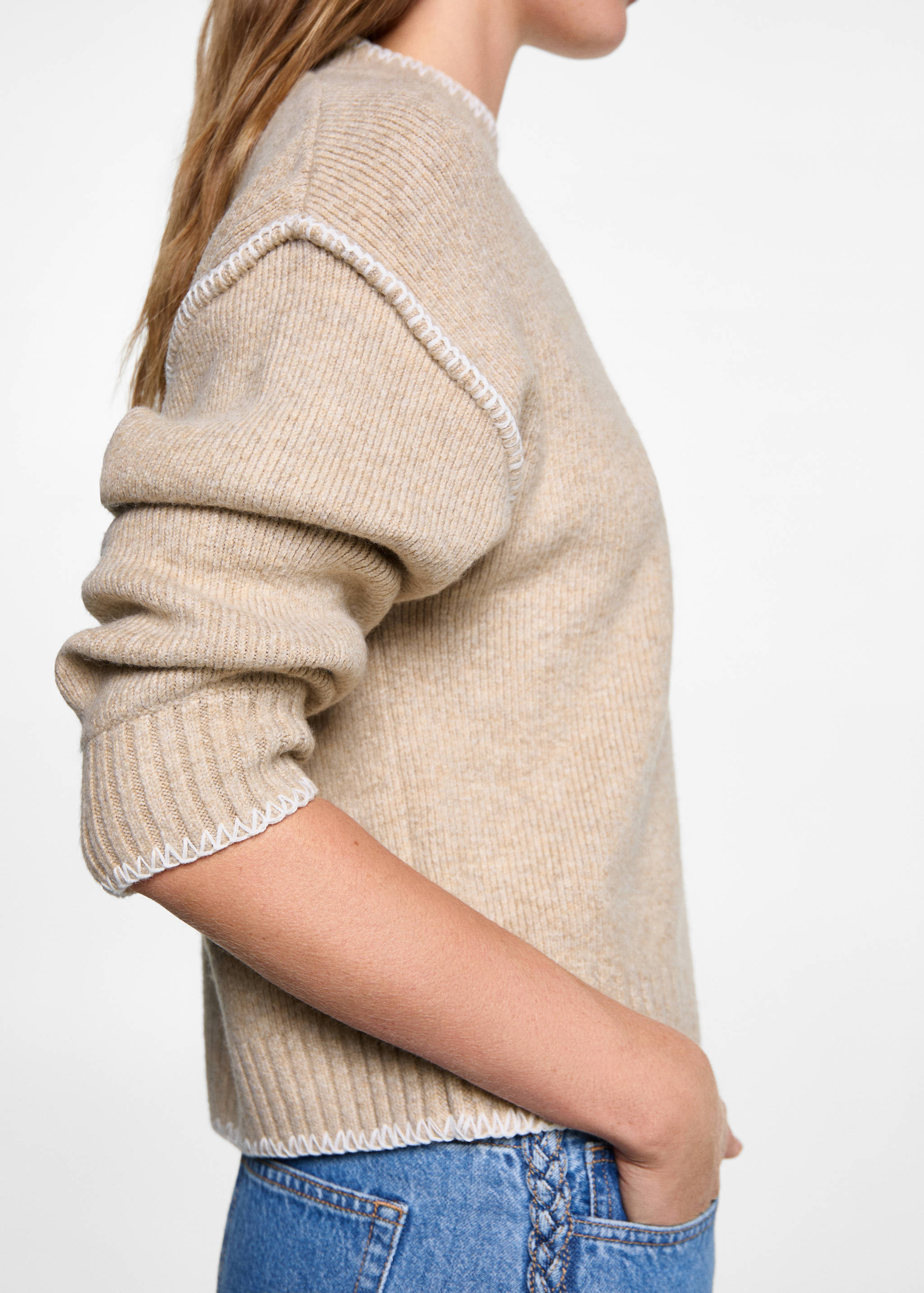 Sweater with decorative seam - Details of the article 6