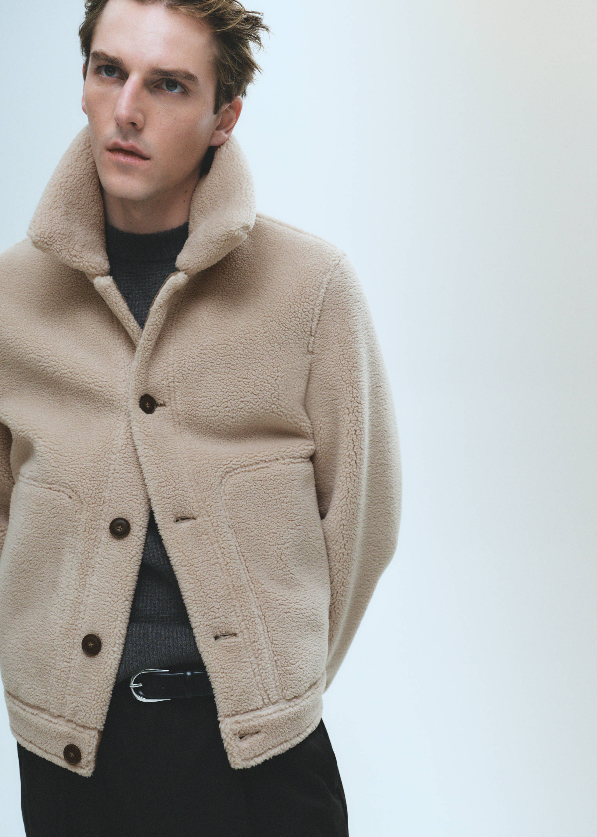 Regular fit sheepskin jacket with buttons - Details of the article 3