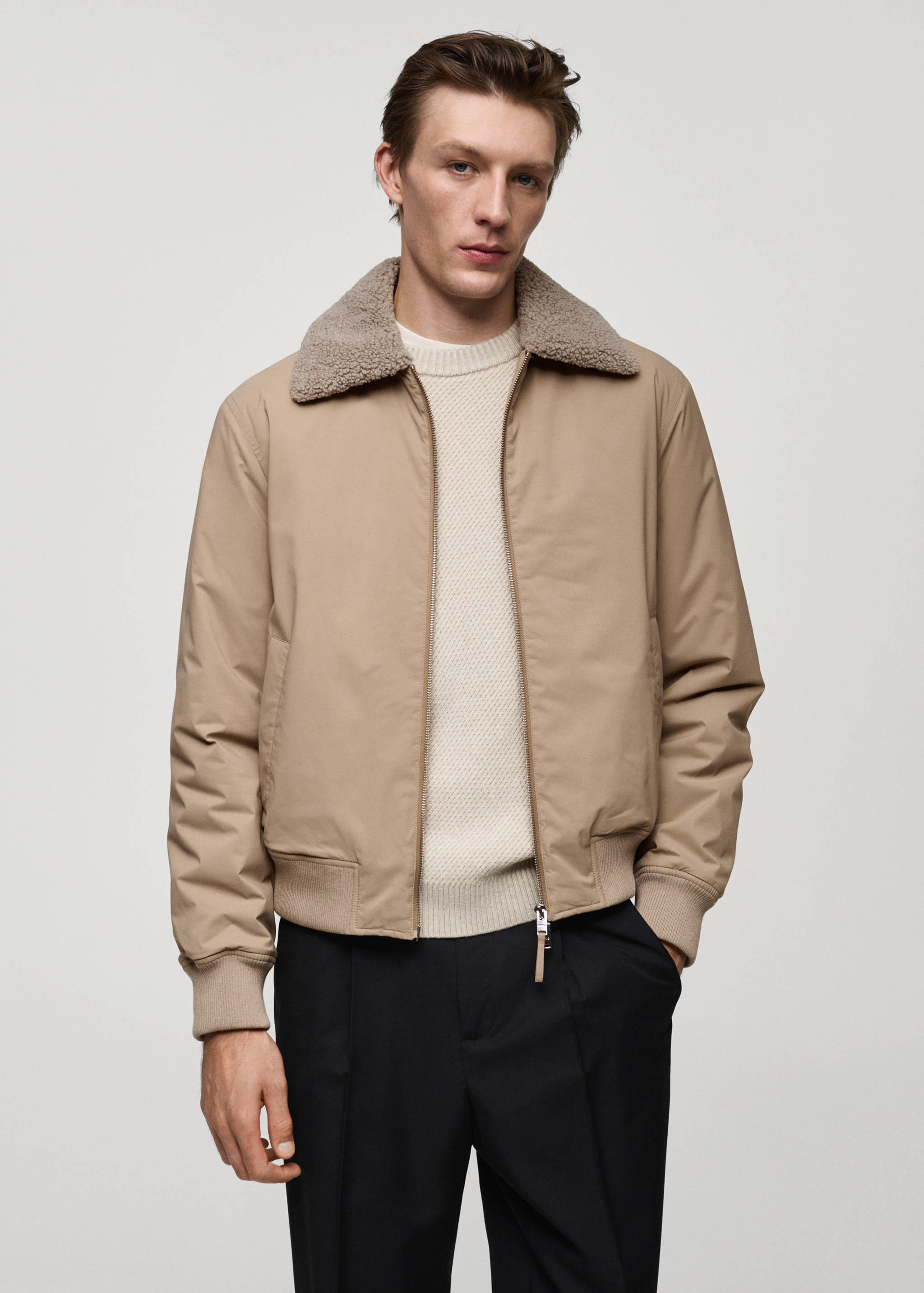 Water-repellent jacket with sheepskin collar - Medium plane