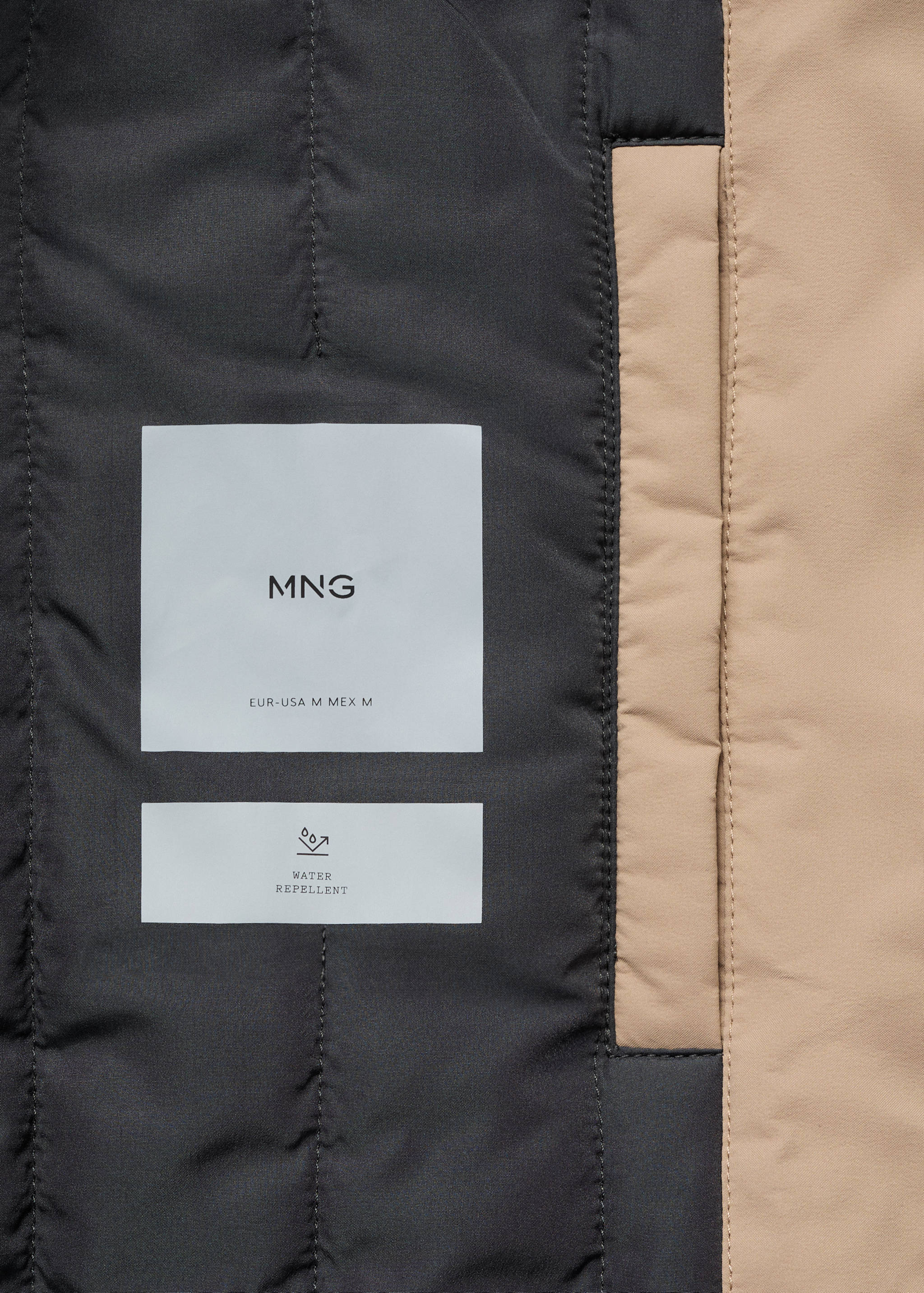 Water-repellent jacket with sheepskin collar - Details of the article 8