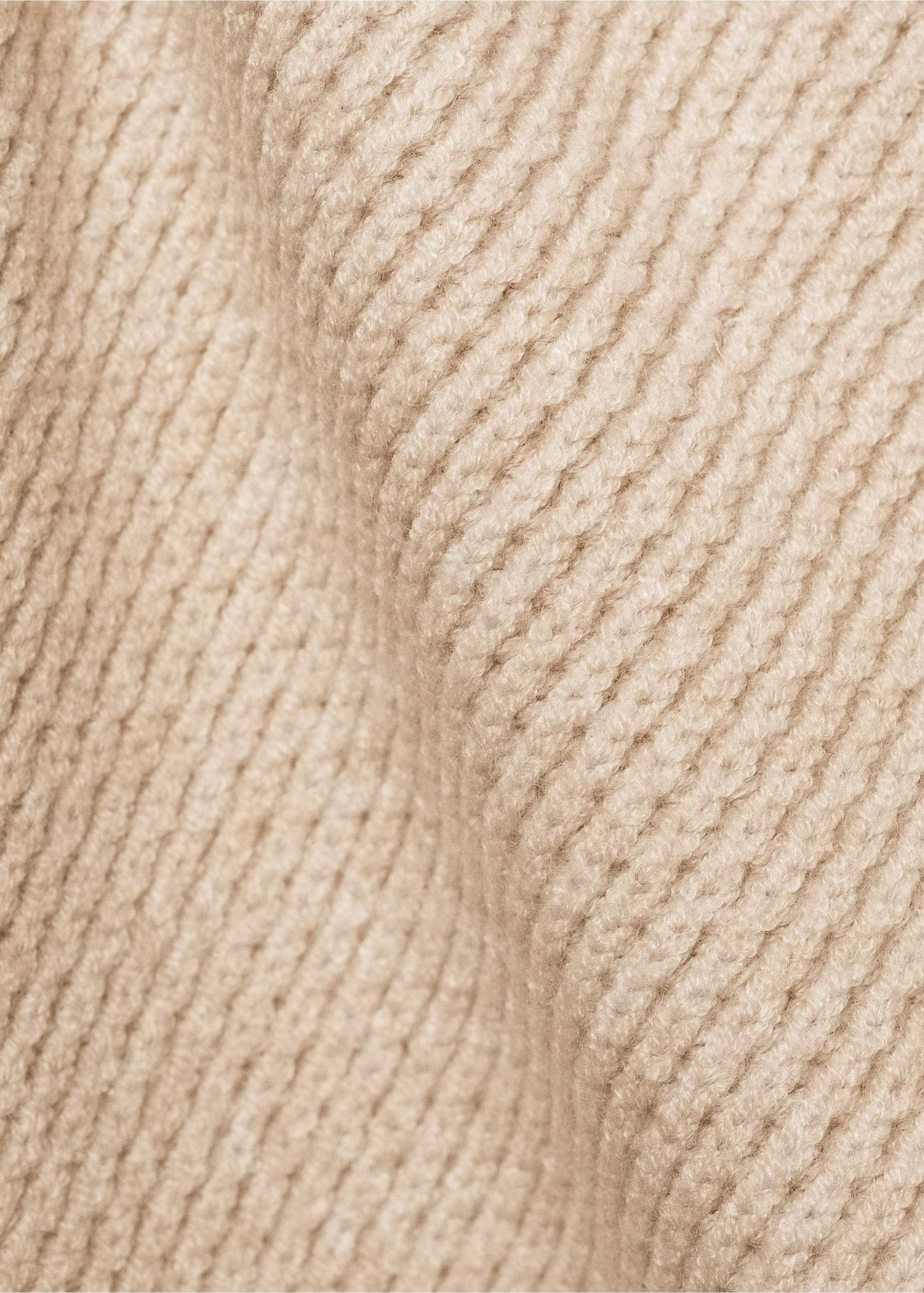 Regular-fit knitted sweater - Details of the article 0, Sand. Ref: 77007939-00.