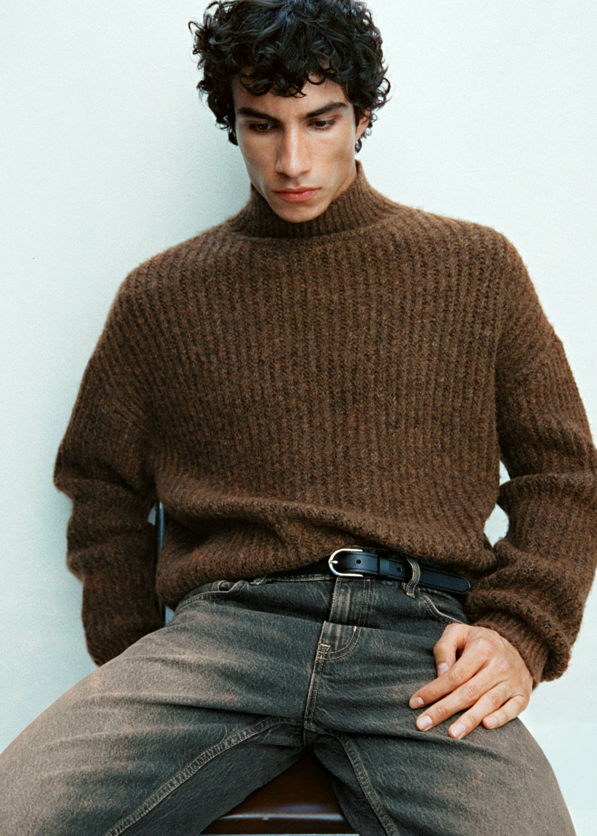Ribbed sweater with perkins neck - Details of the article 5