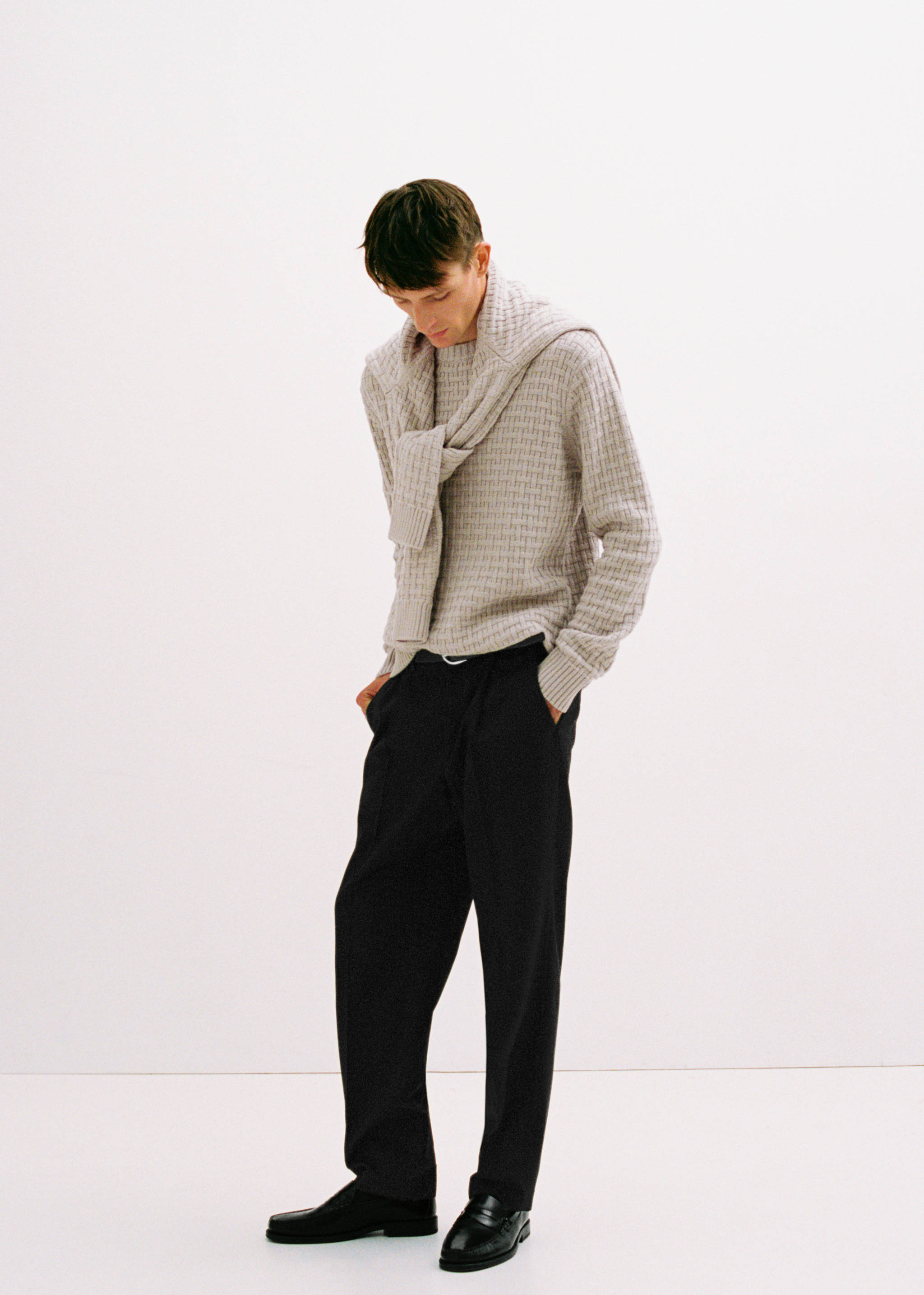 Crossed knit sweater - Details of the article 3