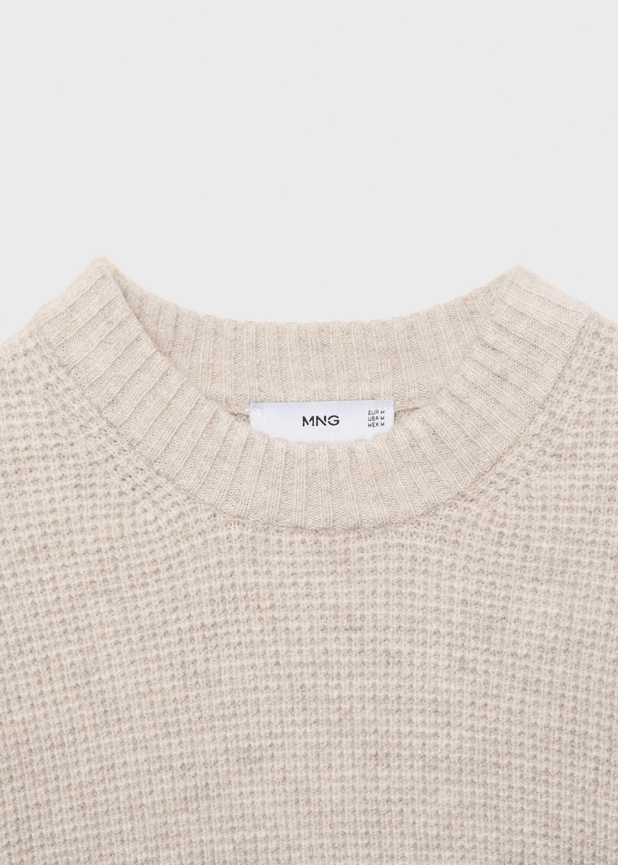 Knitted sweater with check structure - Details of the article 8