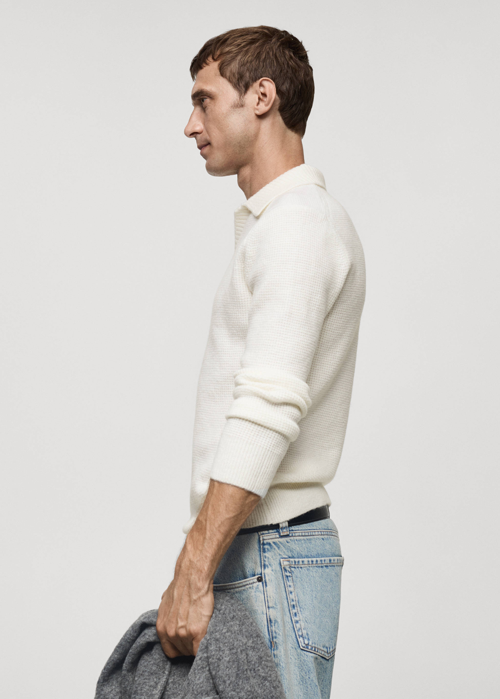 Knitted structured check polo sweater - Details of the article 2