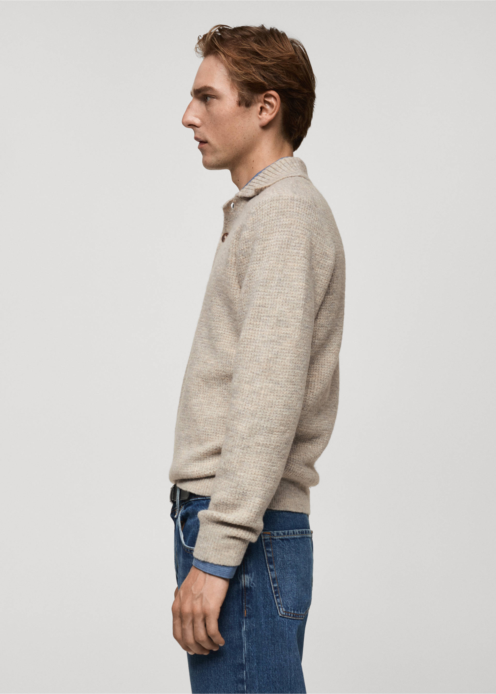 Regular-fit knitted polo sweater - Details of the article 2, Sand. Ref: 77007954-00.