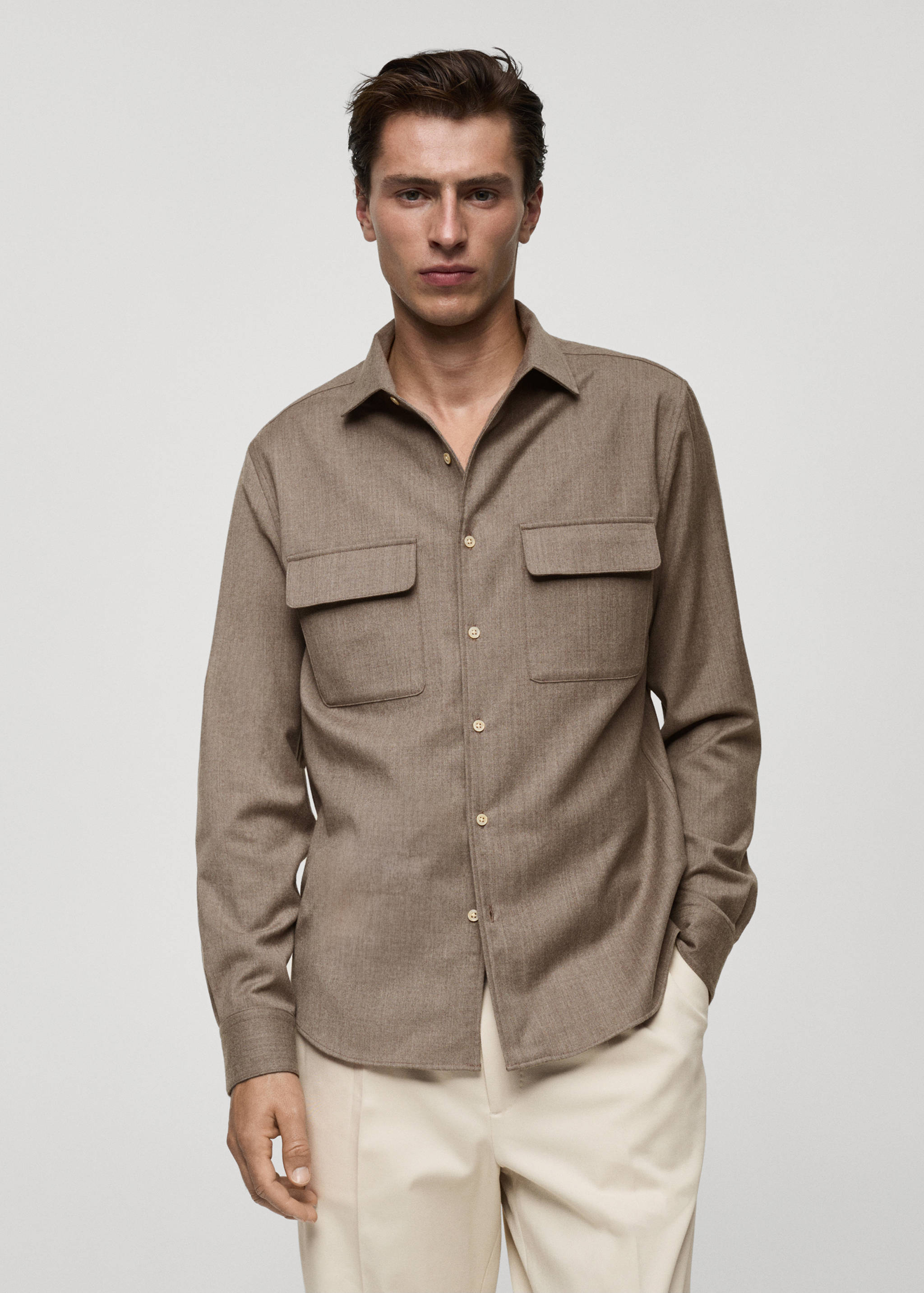 Chemise 100 % laine poches - Plan moyen