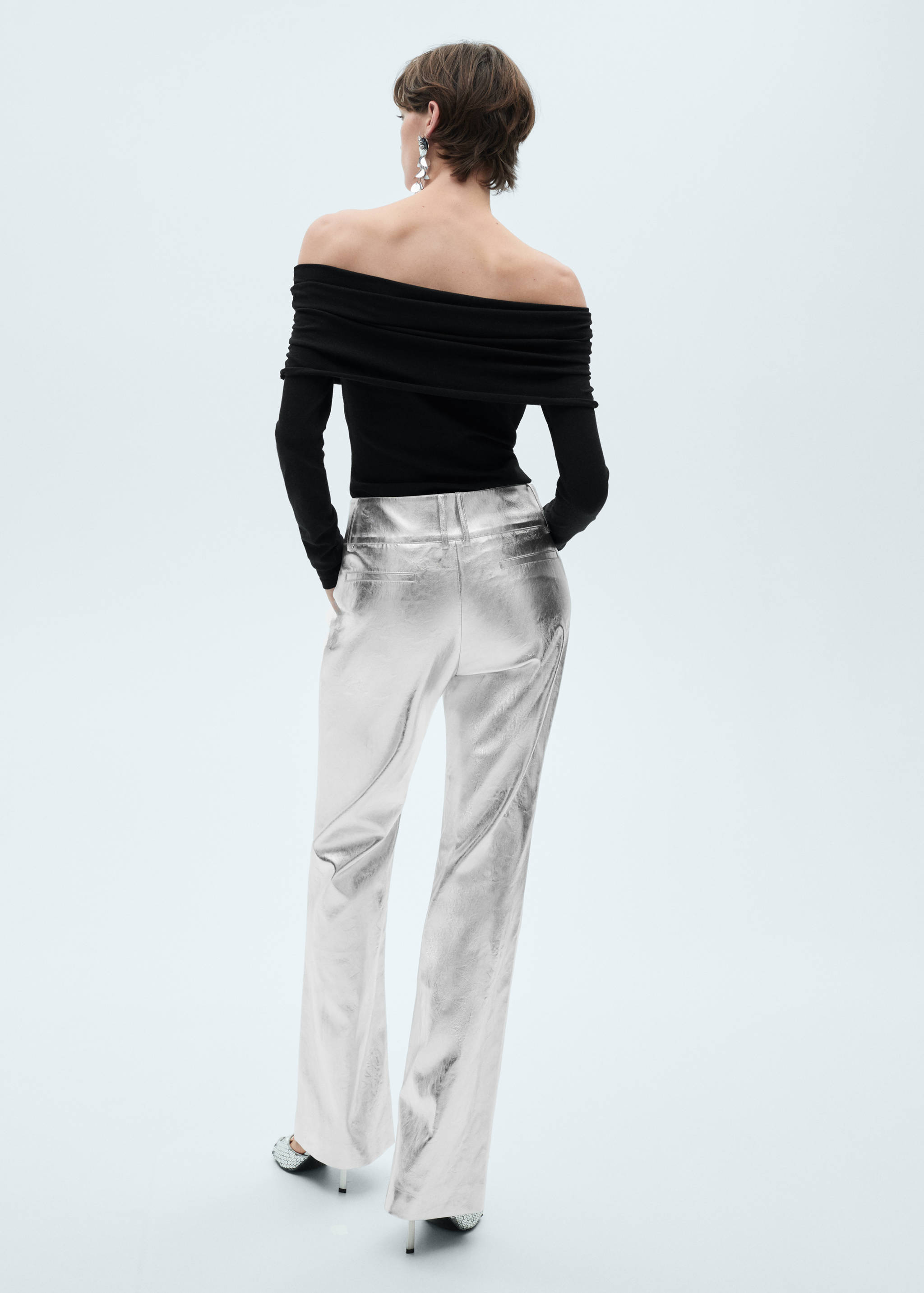 Metallic straight-fit pants - Reverse of the article