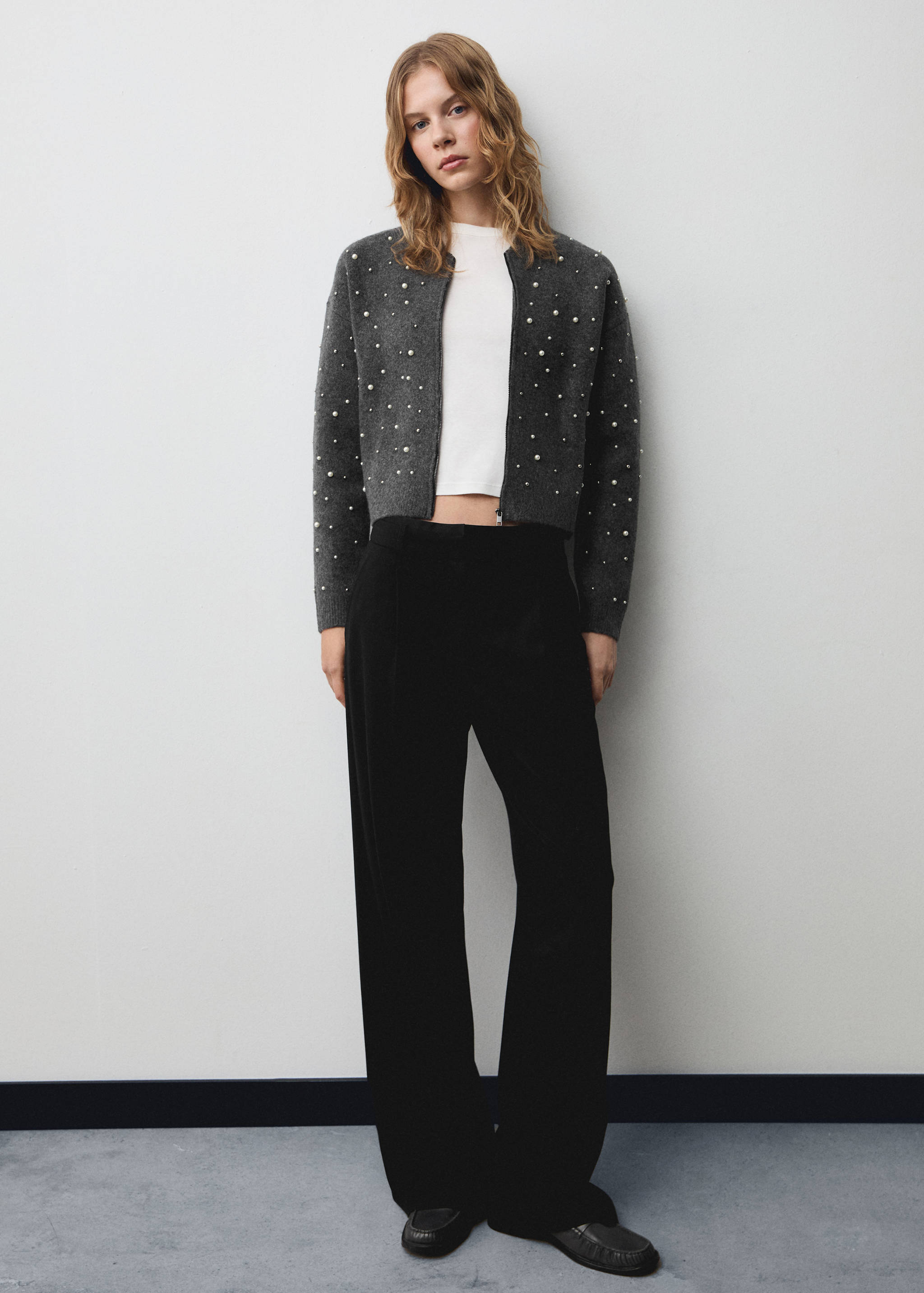 Knitted jacket with pearl details - General plane