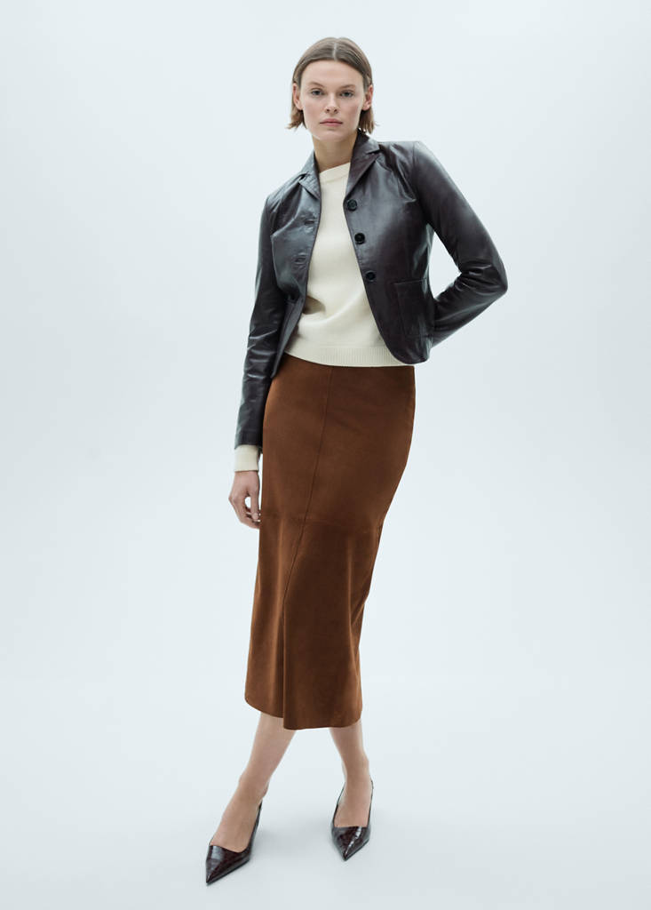 Rounded neck wool sweater — Ecru