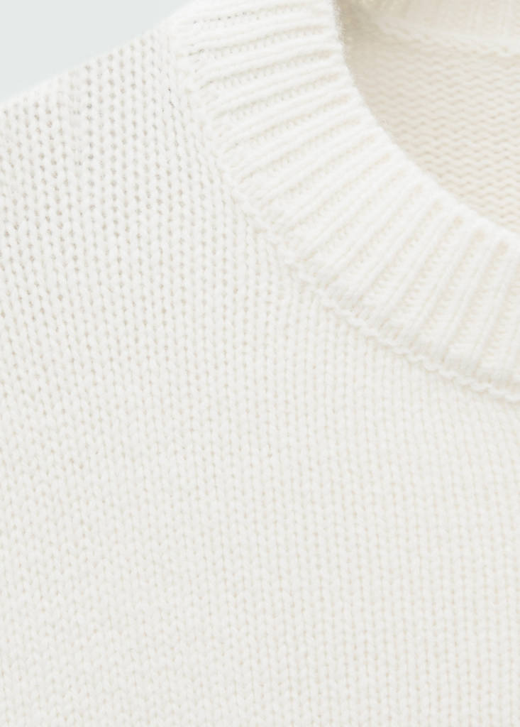 Rounded neck wool sweater — Ecru