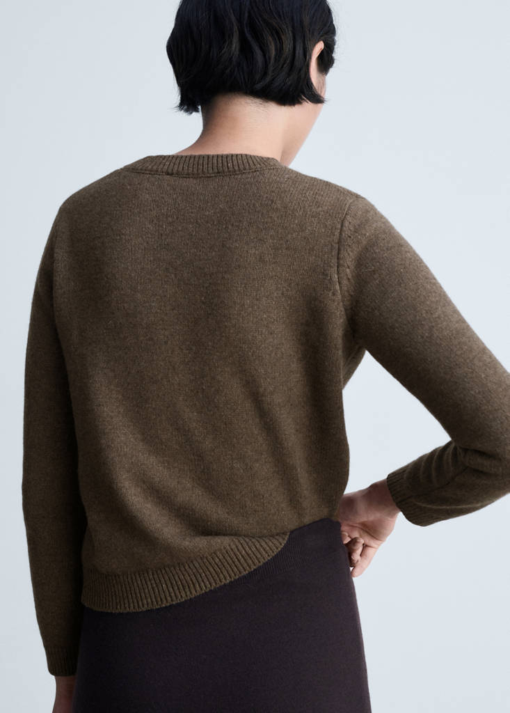 Rounded neck wool sweater — Chocolate