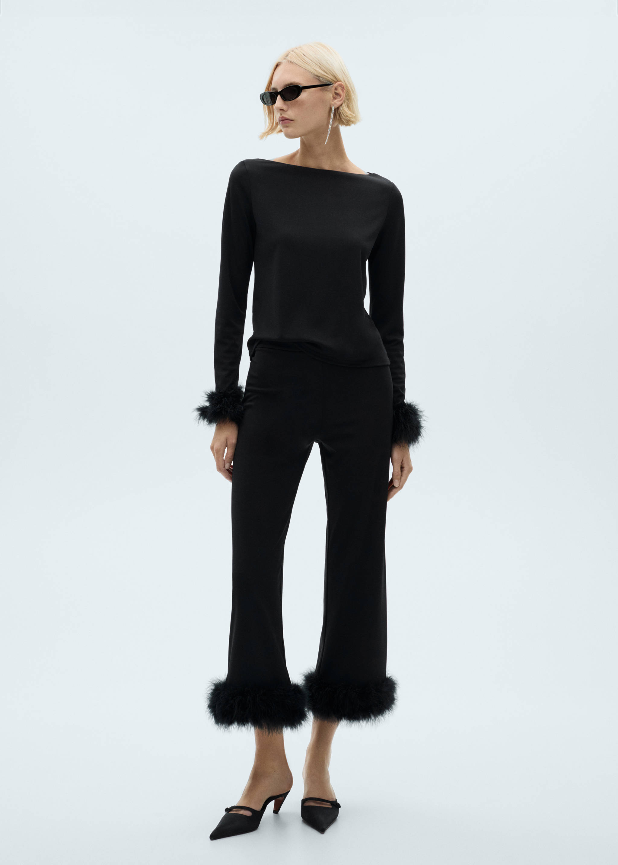 T-shirt with feather cuff detail - General plane