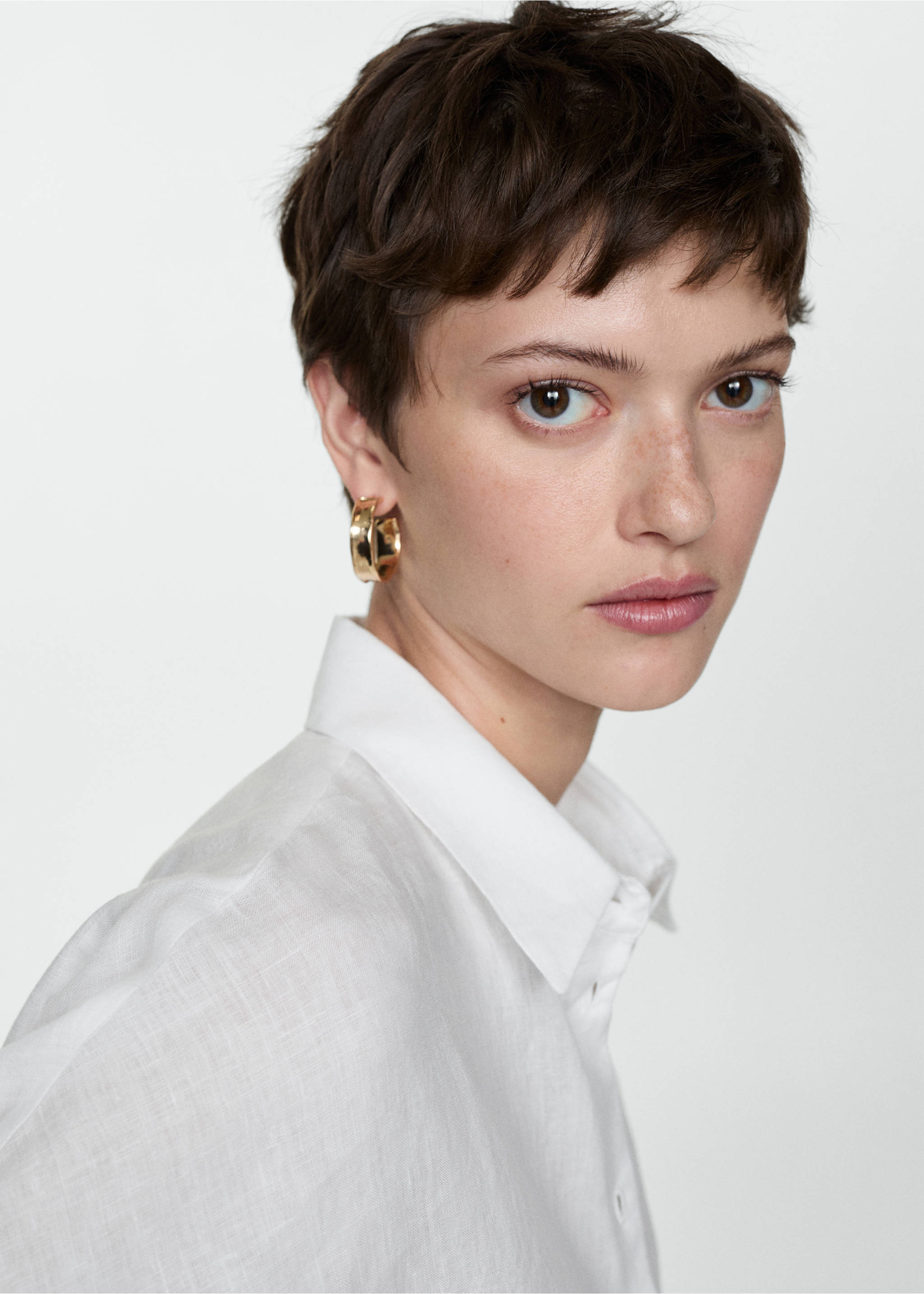 Chemise lin manches courtes - Détail de l'article 1, Blanc. Ref: 77010203-00.