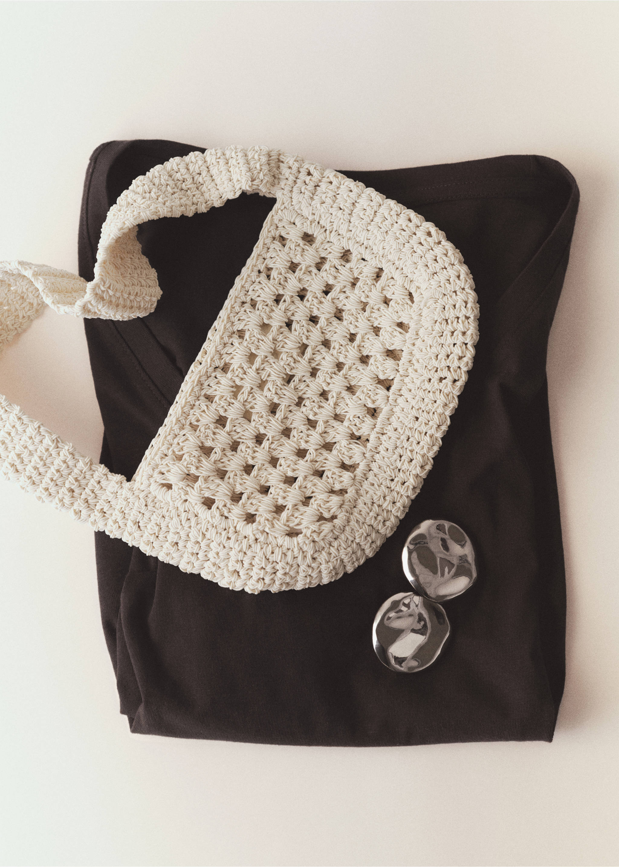 Bolso mano crochet - Detalle del artículo 7, Crudo. Ref: 77010246-00.