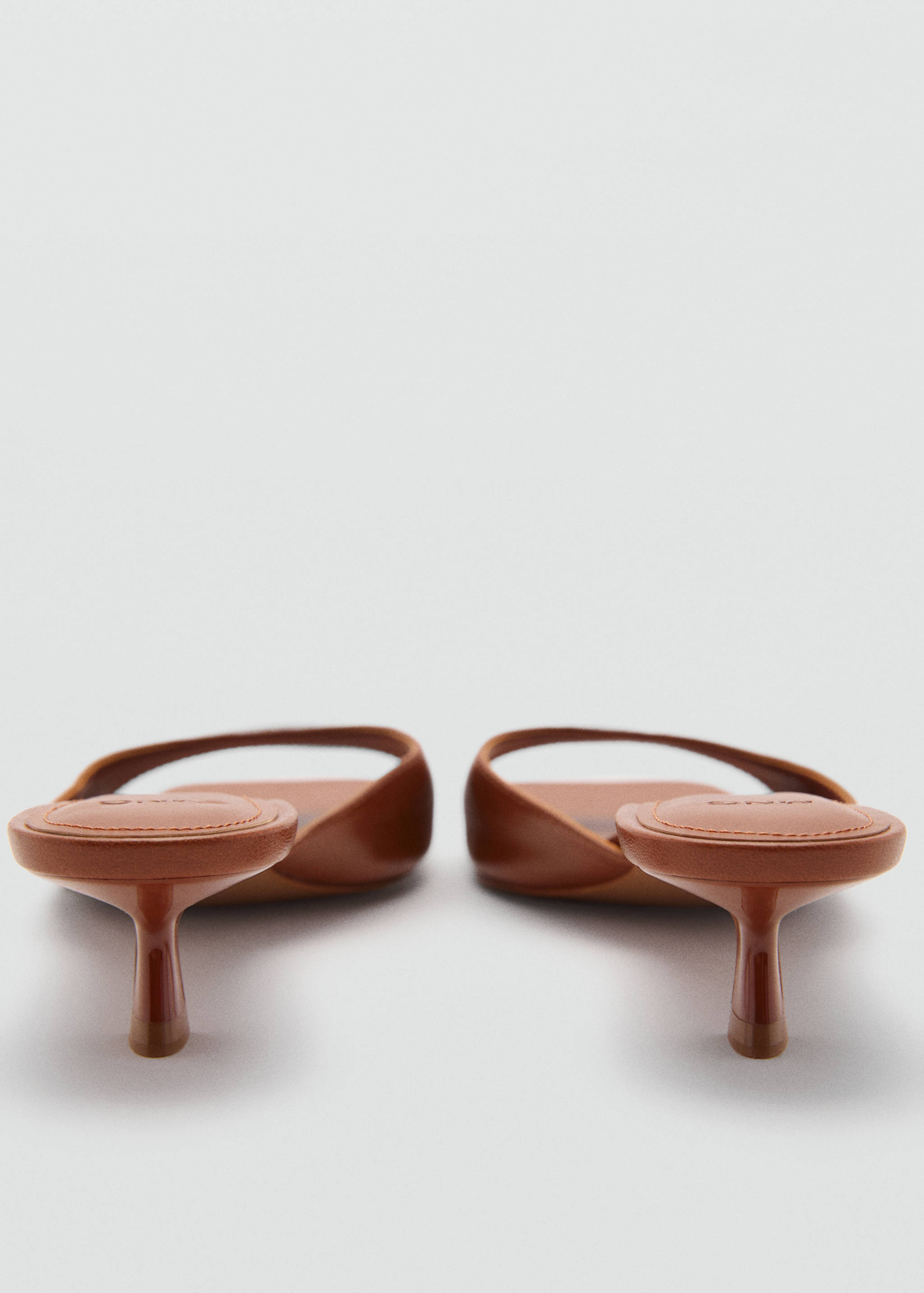 Heel non-structured sandals - Details of the article 1