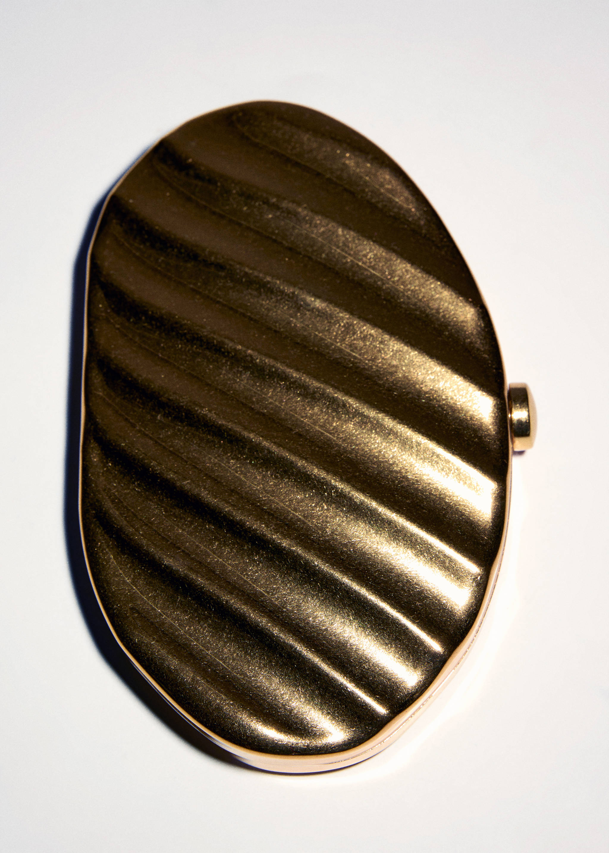 Metallic clutch bag - Details of the article 5