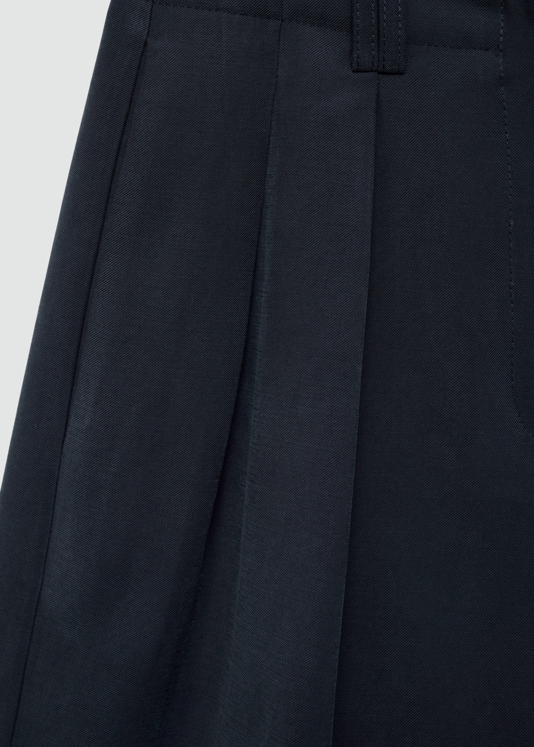 Pleated mid-rise shorts - Details of the article 8