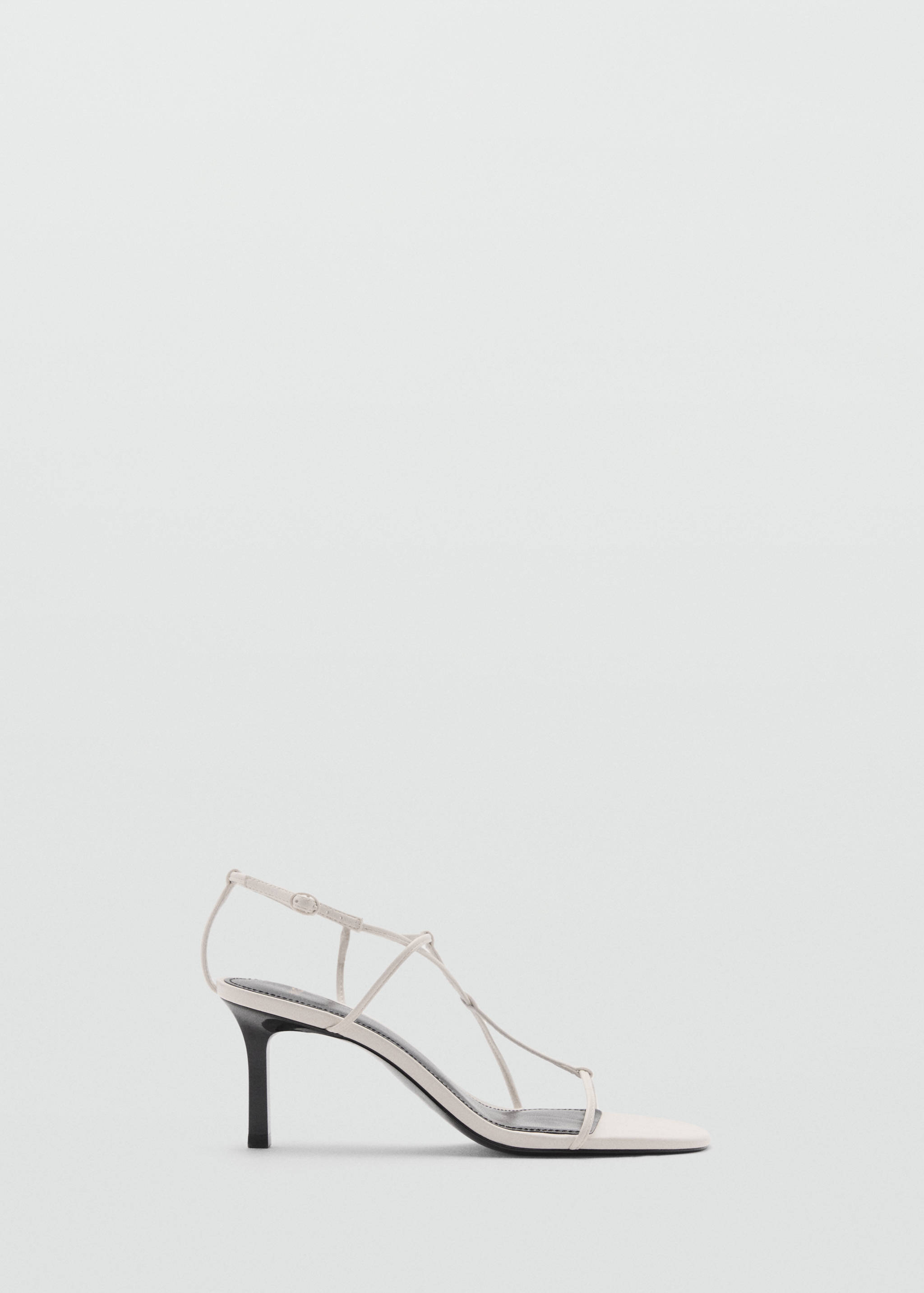 Criss-cross straps sandals - Article without model