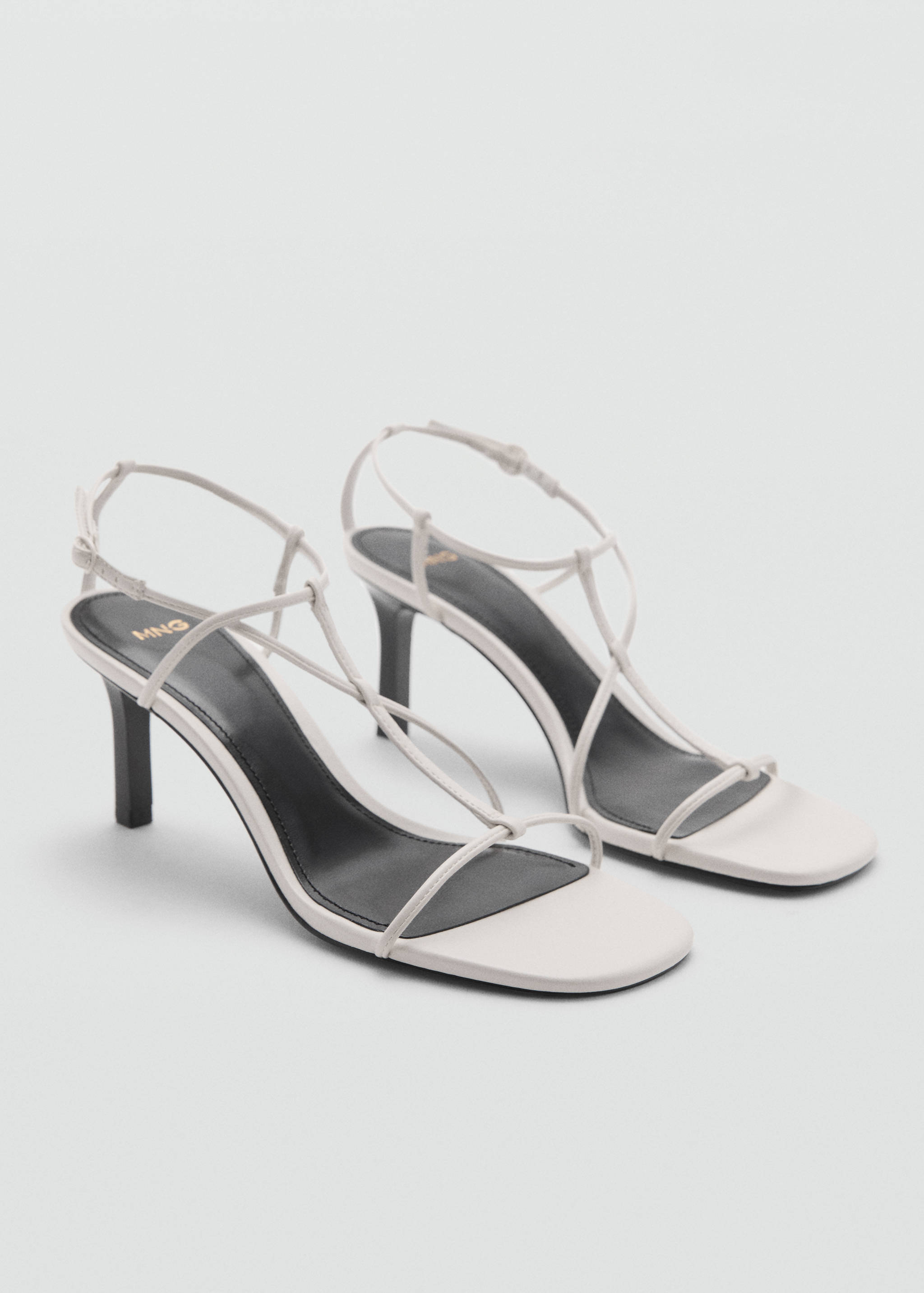 Criss-cross straps sandals - Medium plane