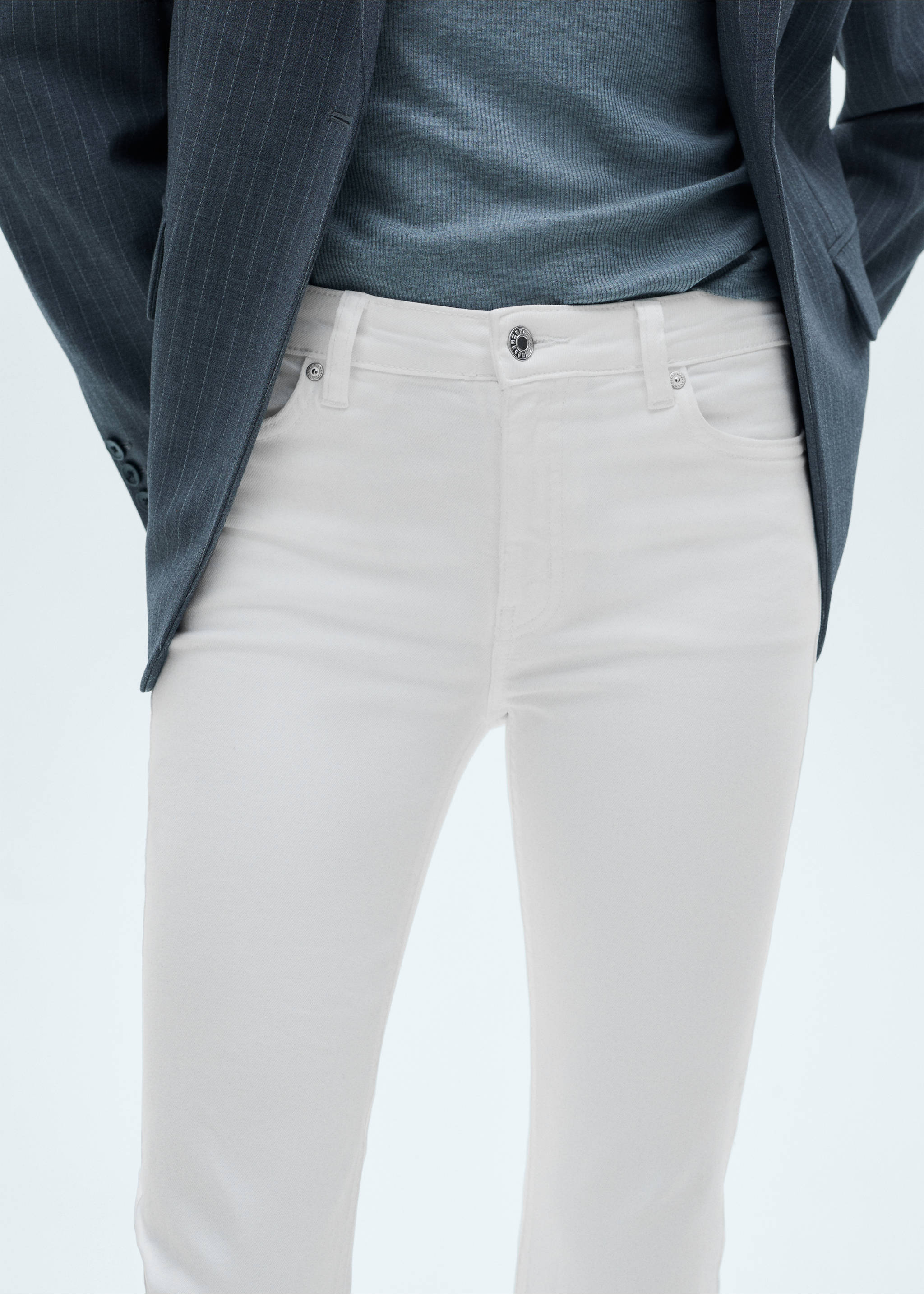 Jeans Sienna flare crop - Detalle del artículo 3, Blanco. Ref: 77010360-00.