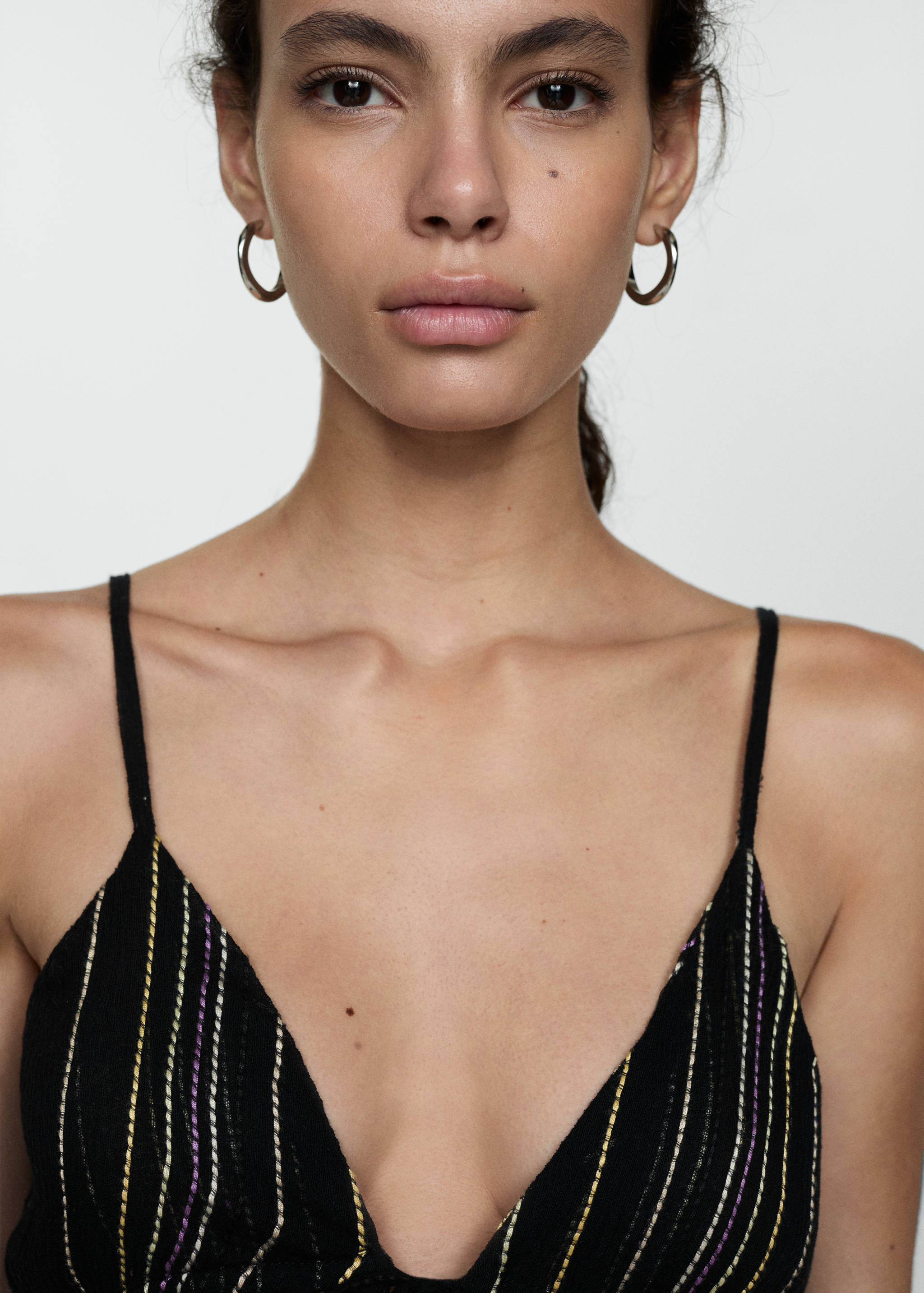 Strapless dress with decorative stitching - Details of the article 1