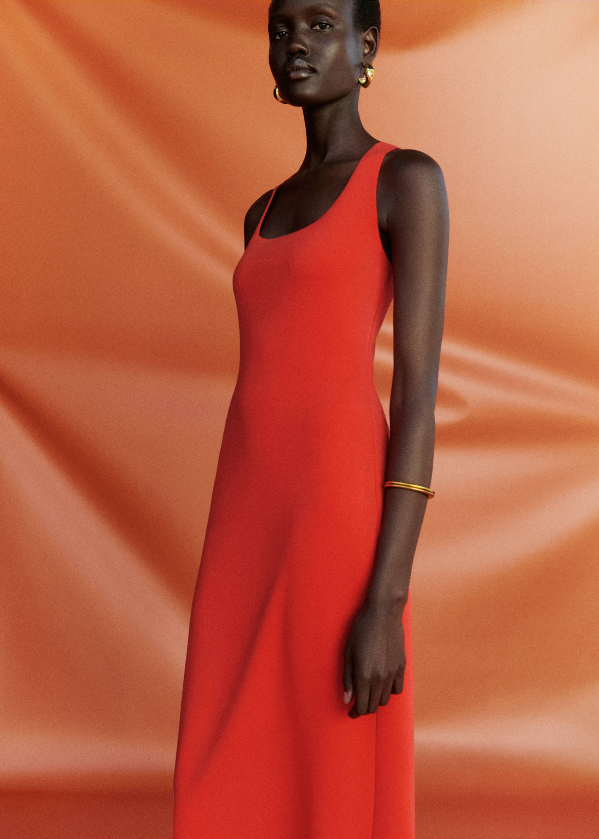 Midi-dress with straps - Details of the article 7, Coral Red. Ref: 77010369-00.