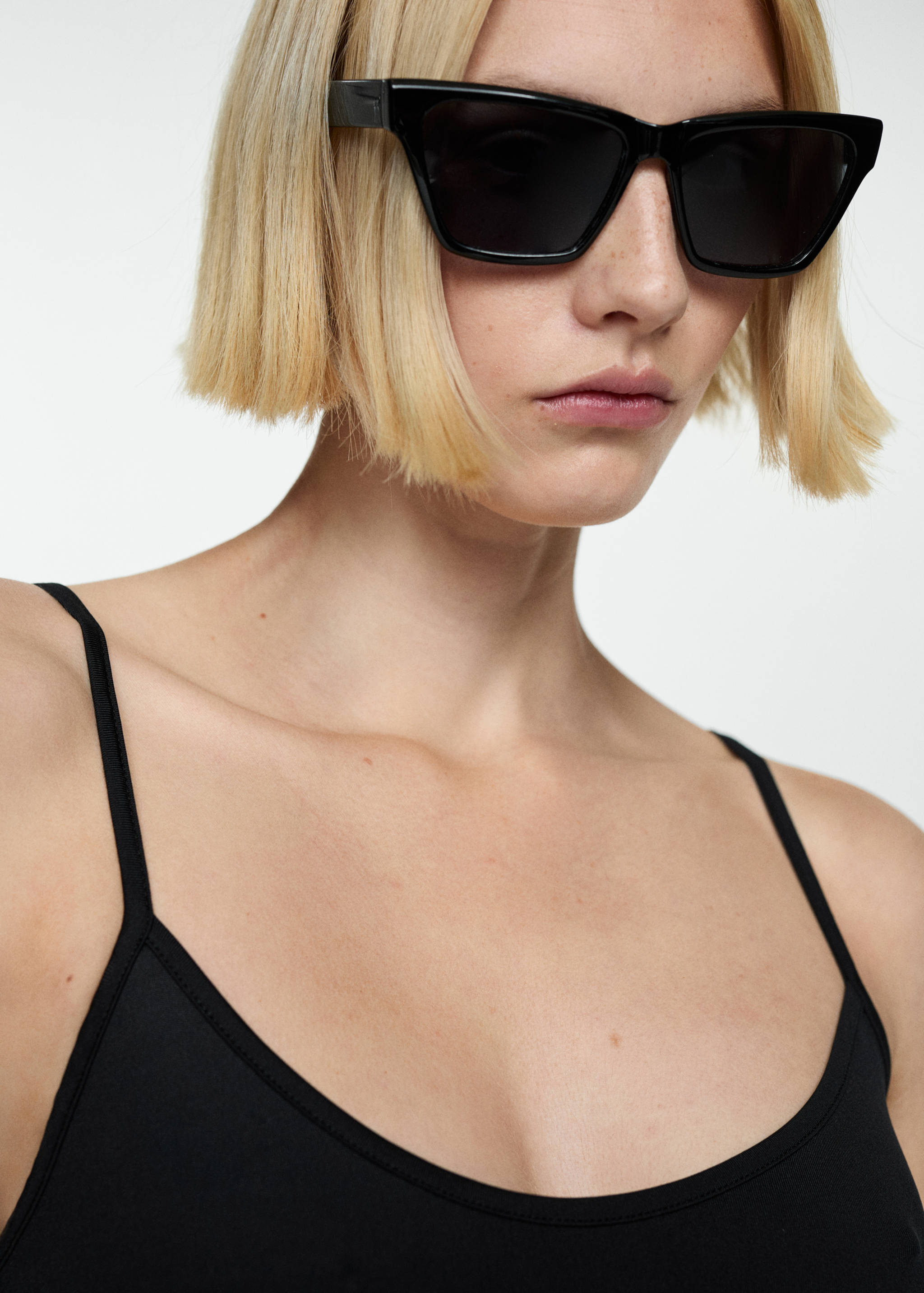 Short slip dress - Details of the article 1