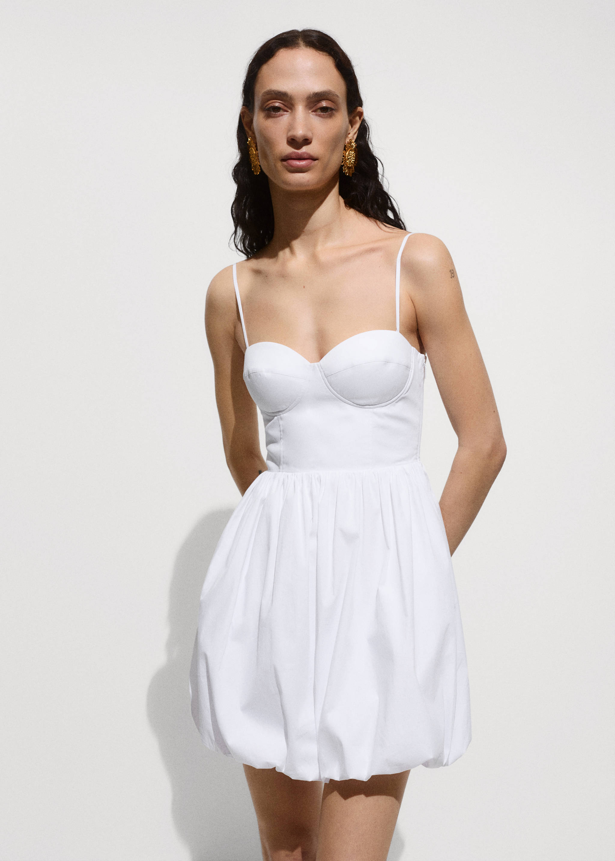 Short flared dress - Medium plane