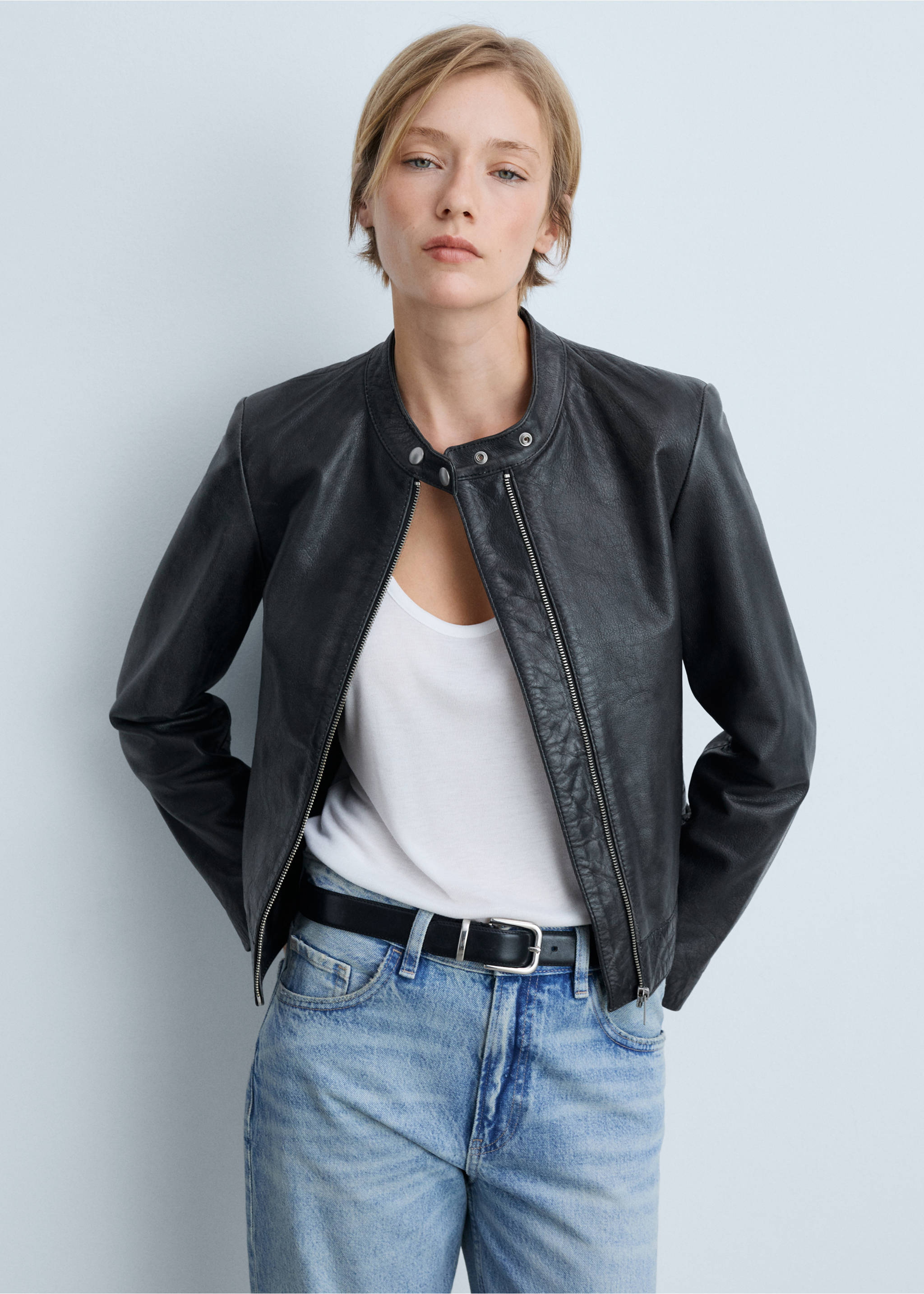 100% leather jacket - Medium plane, Black. Ref: 77010390-00.