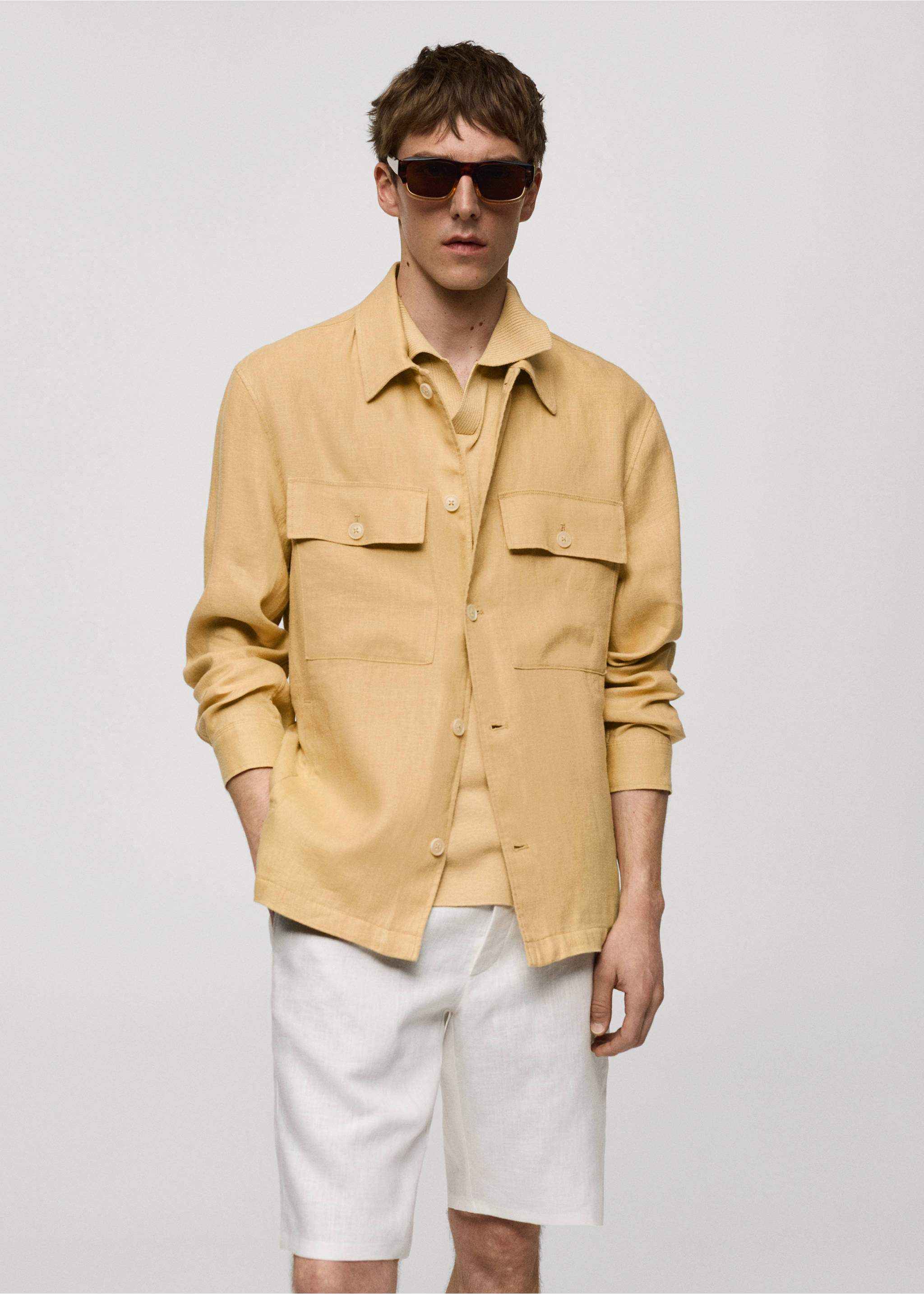 Sobrecamisa 100% lino bolsillos - Plano medio, Amarillo pastel. Ref: 77010568-00.