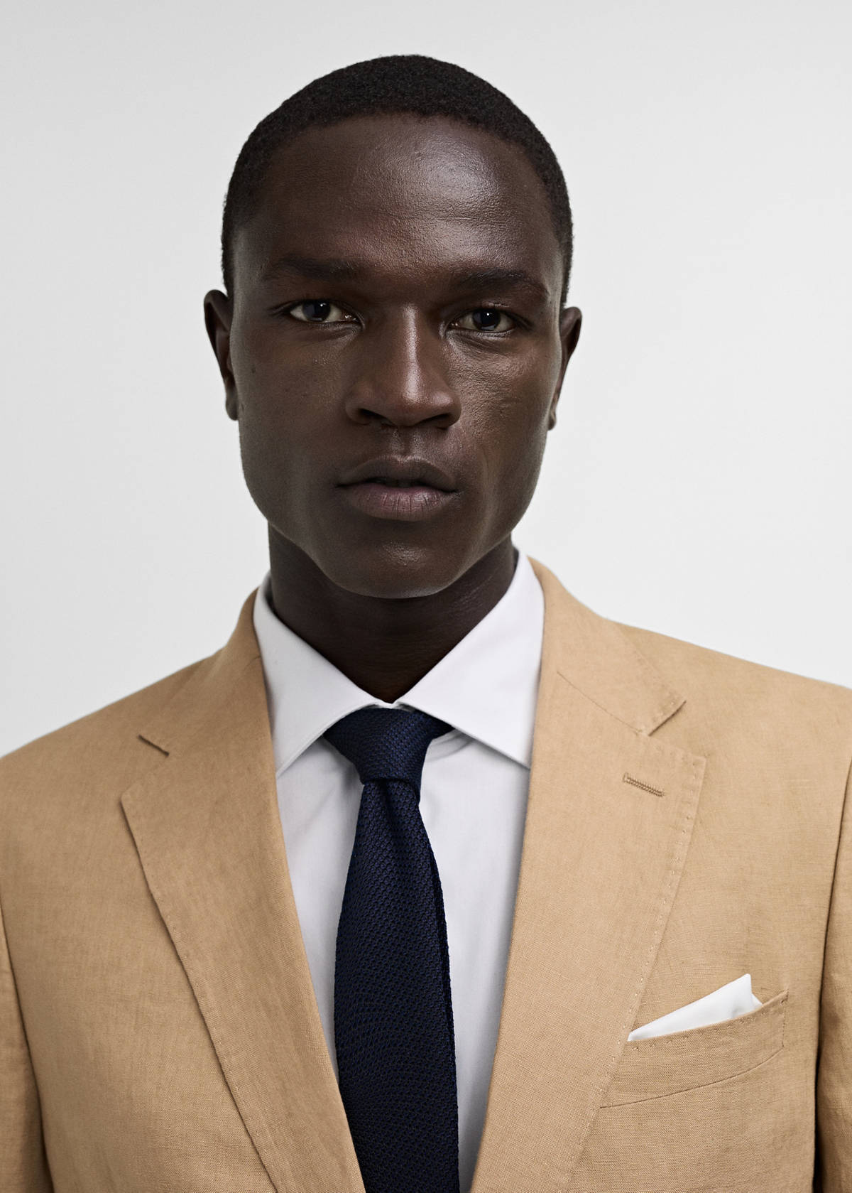 100% linen slim-fit suit jacket — Medium Brown