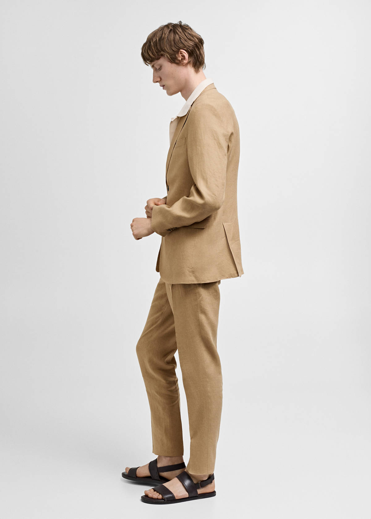 100% linen slim-fit suit jacket — Medium Brown