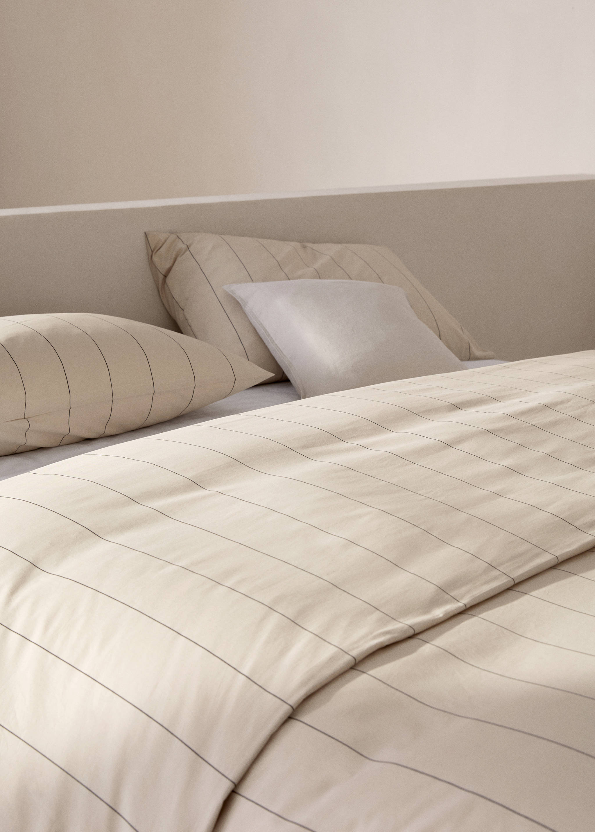 100% cotton striped duvet cover for king bed - Details of the article 7