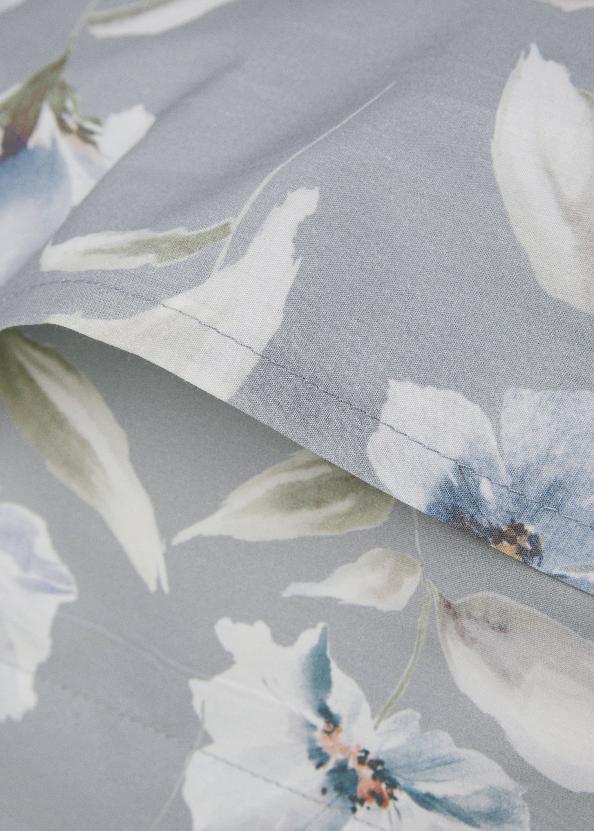 Funda coixinera disseny flors 50x75cm - Detall de l'article 2