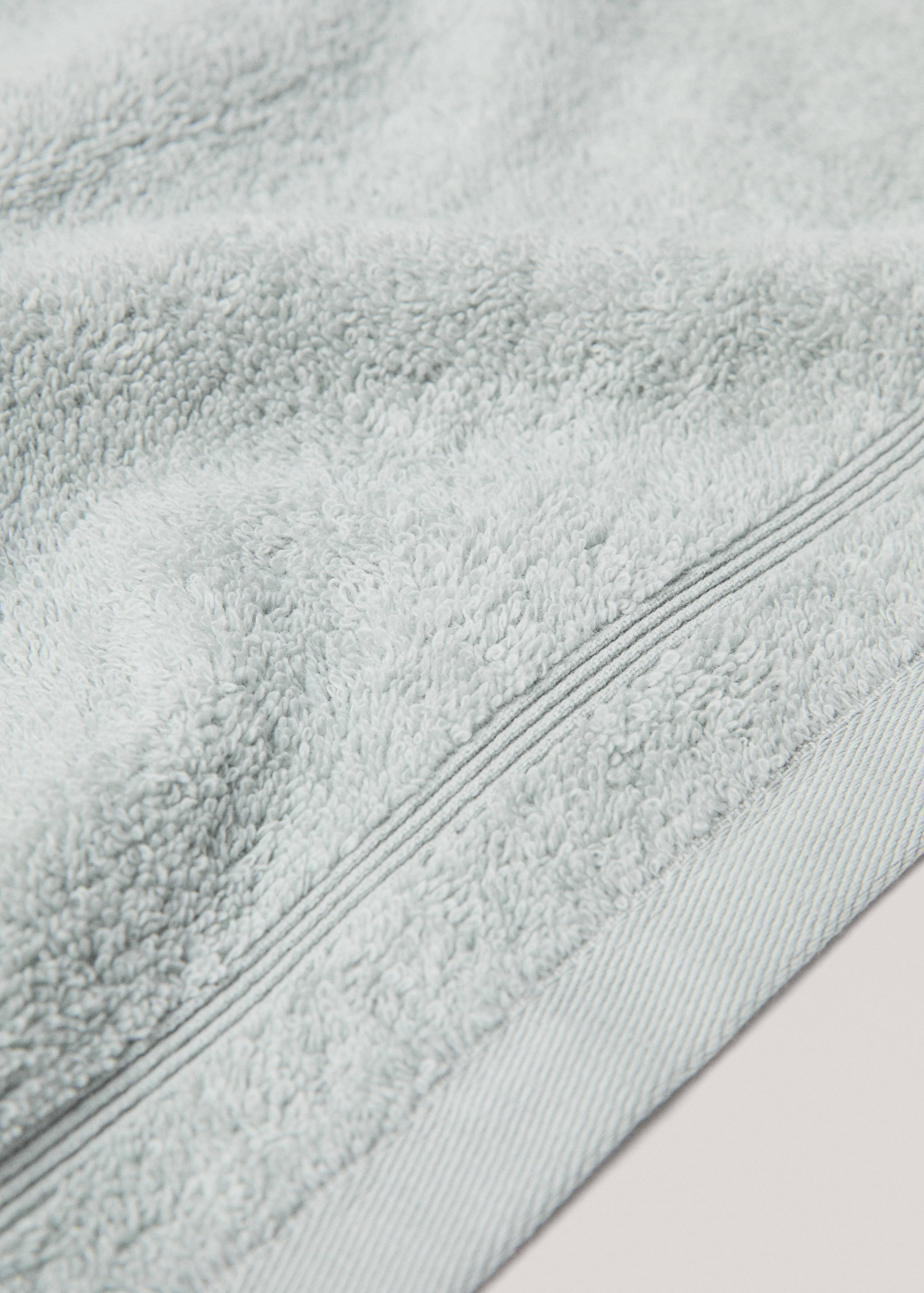 Однотонний бавовняний рушник - Детальніше про товар 3