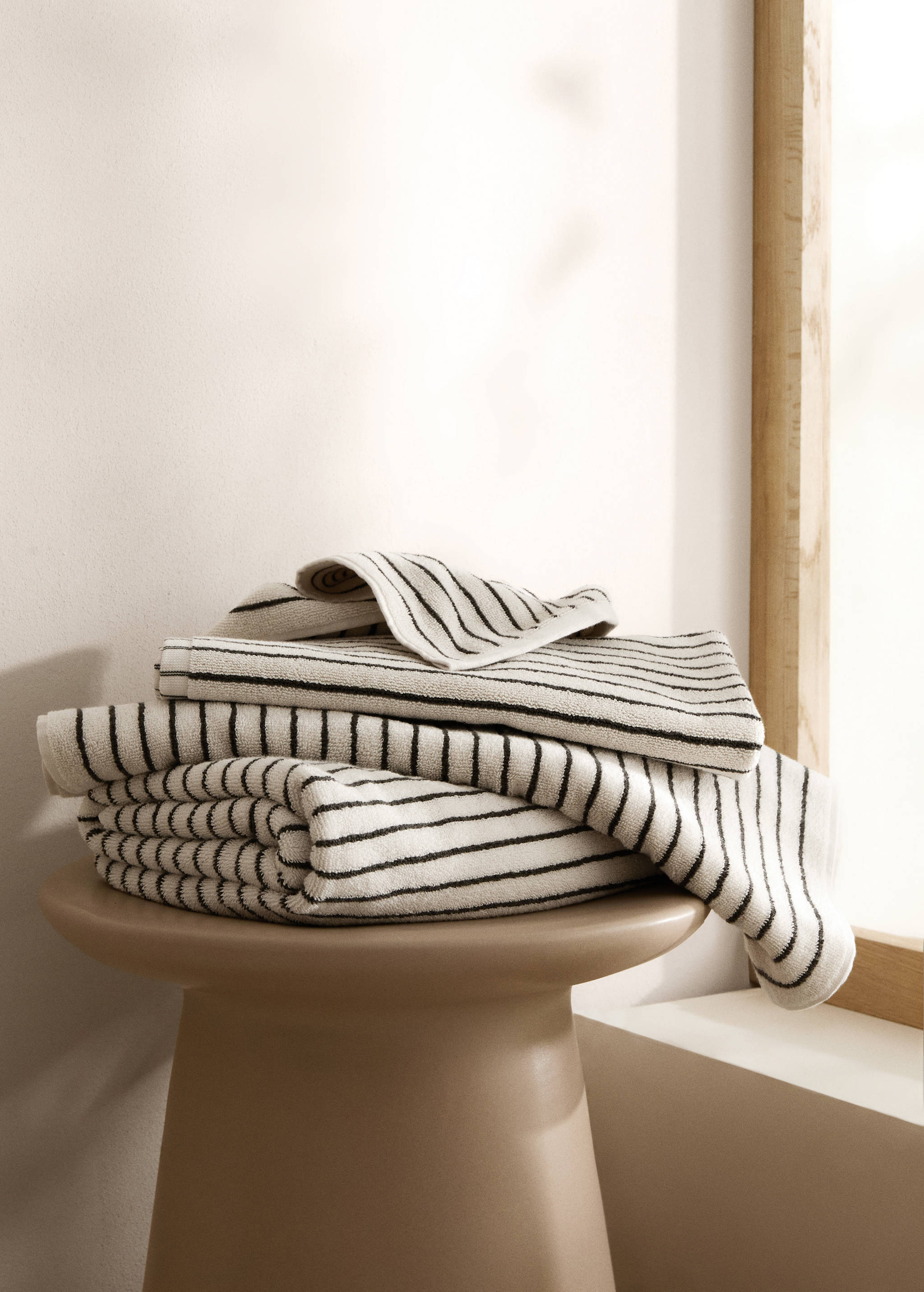 Striped bath towel 90x150cm - General plane