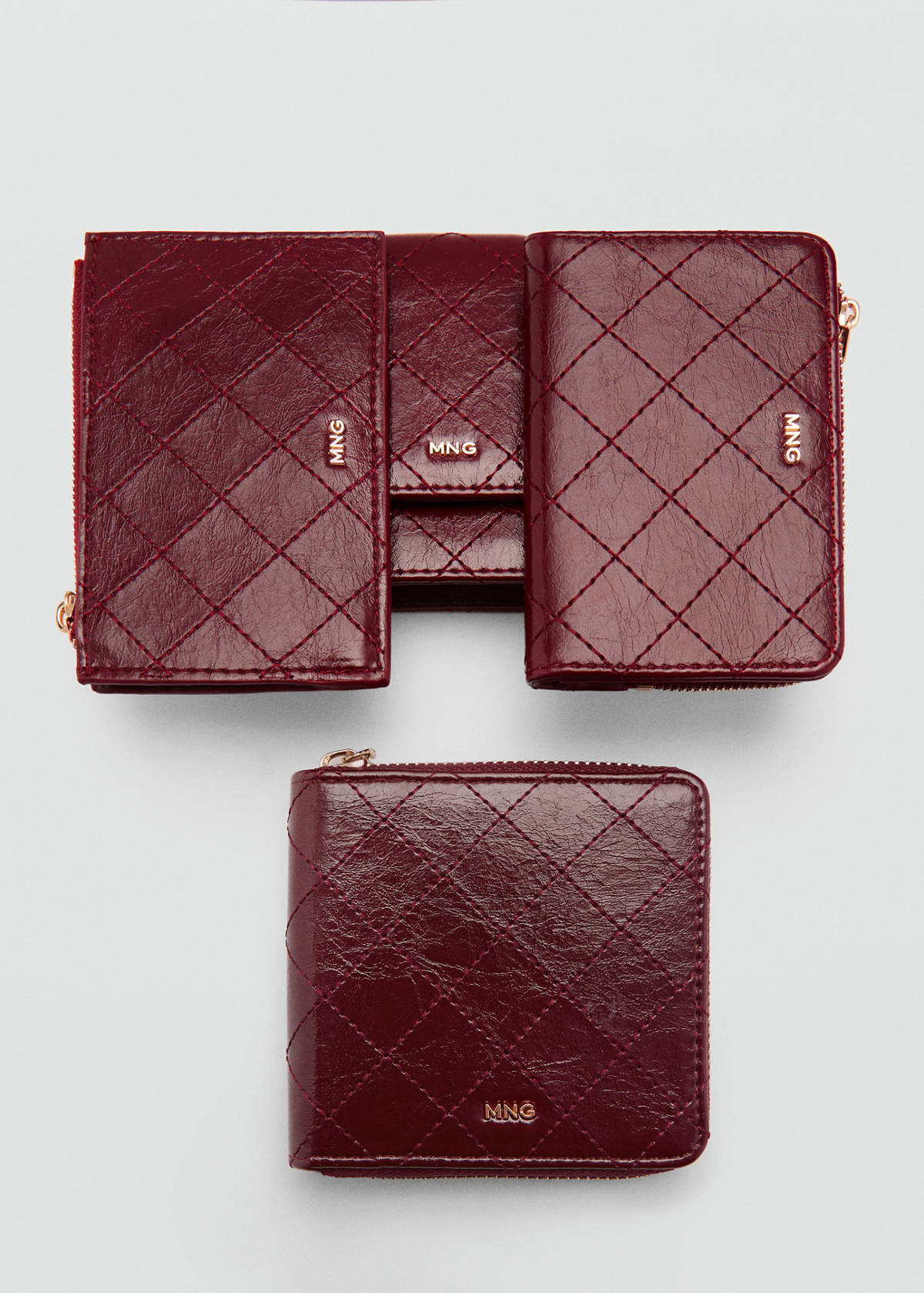 Wallet with decorative stitching — Burgundy