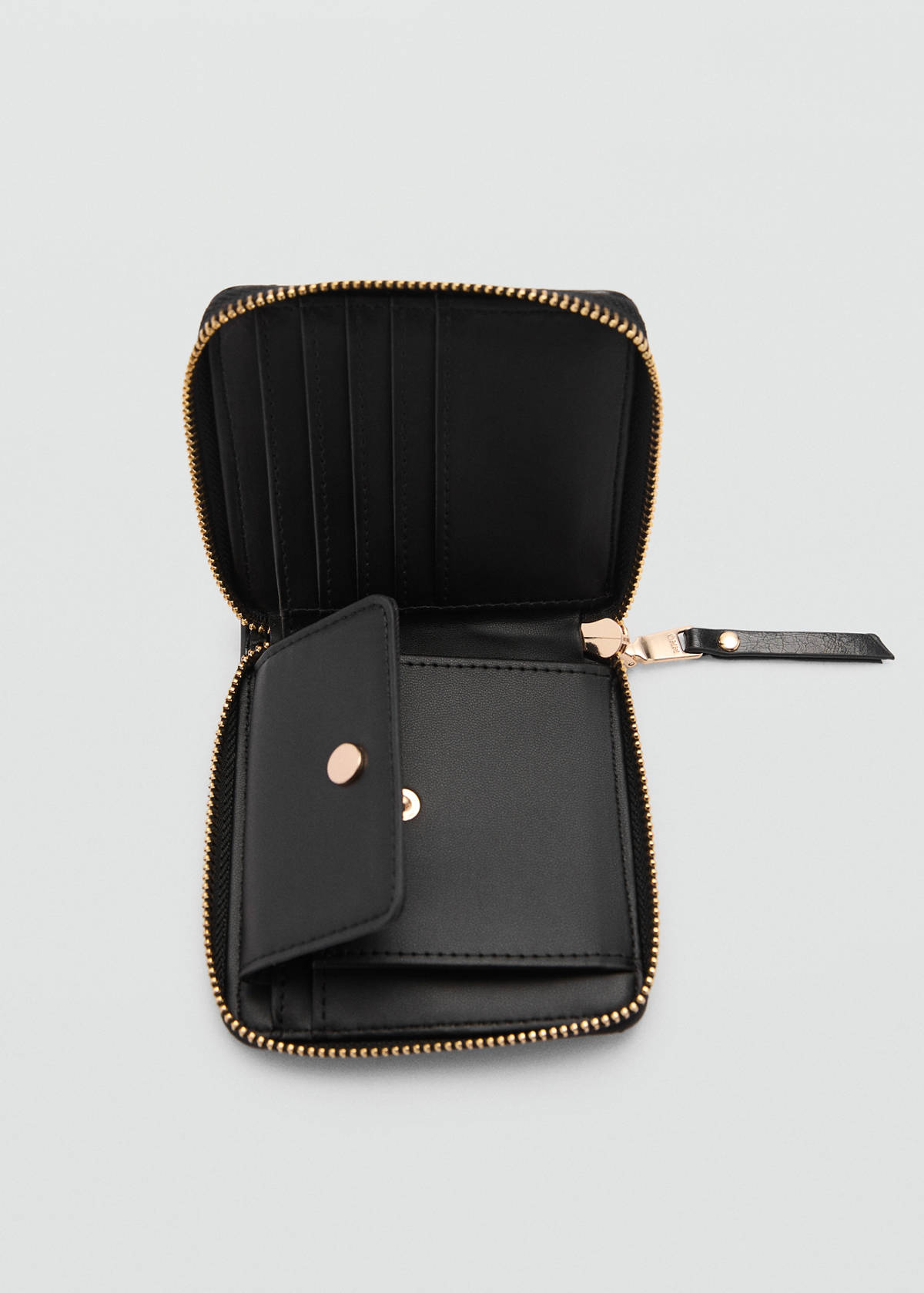 Wallet with decorative stitching — Black